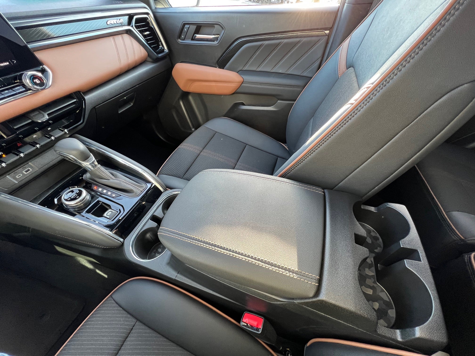 2024 GMC Canyon Crew Cab Short Box 4-Wheel Drive AT4