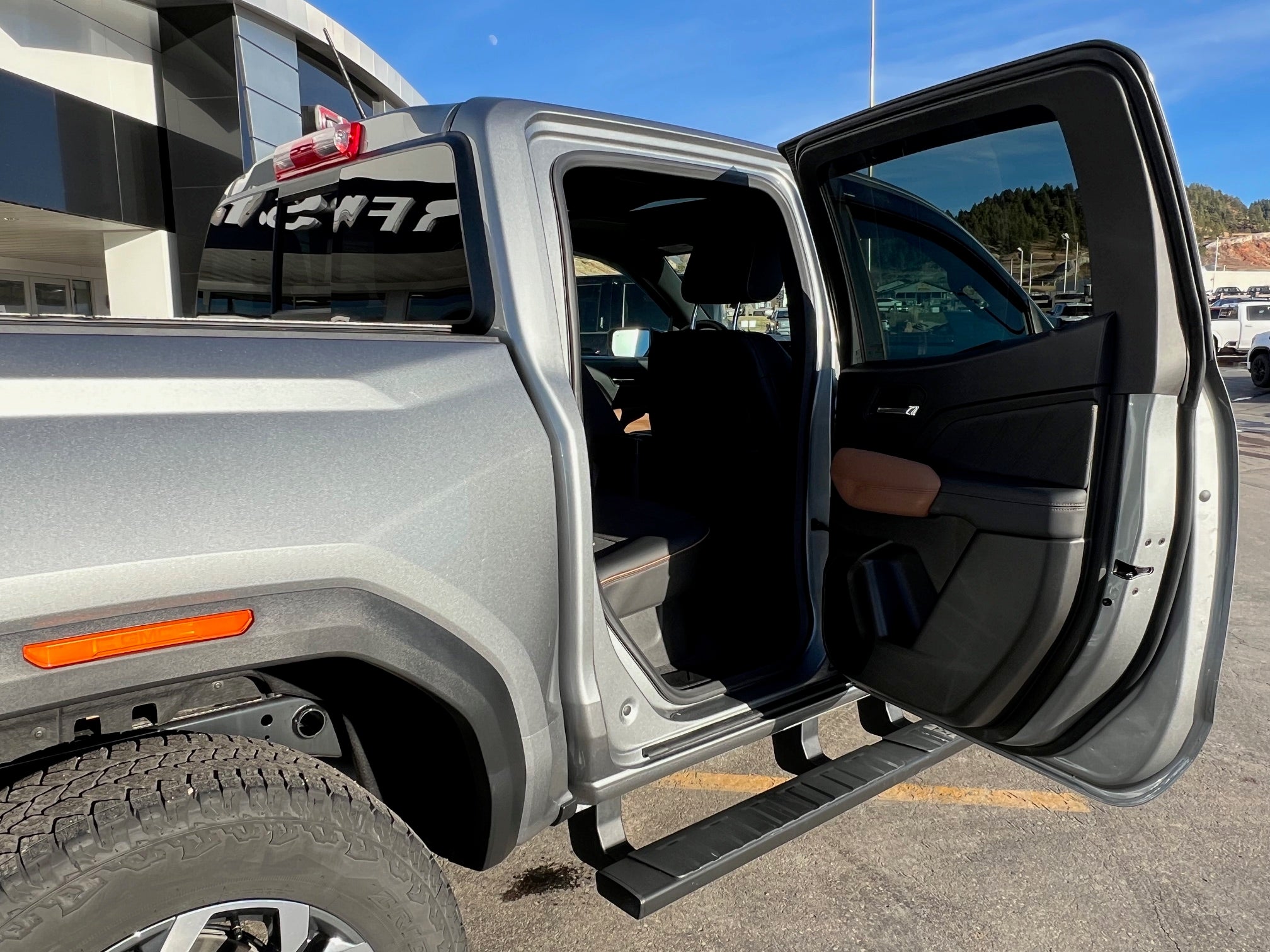 2024 GMC Canyon Crew Cab Short Box 4-Wheel Drive AT4