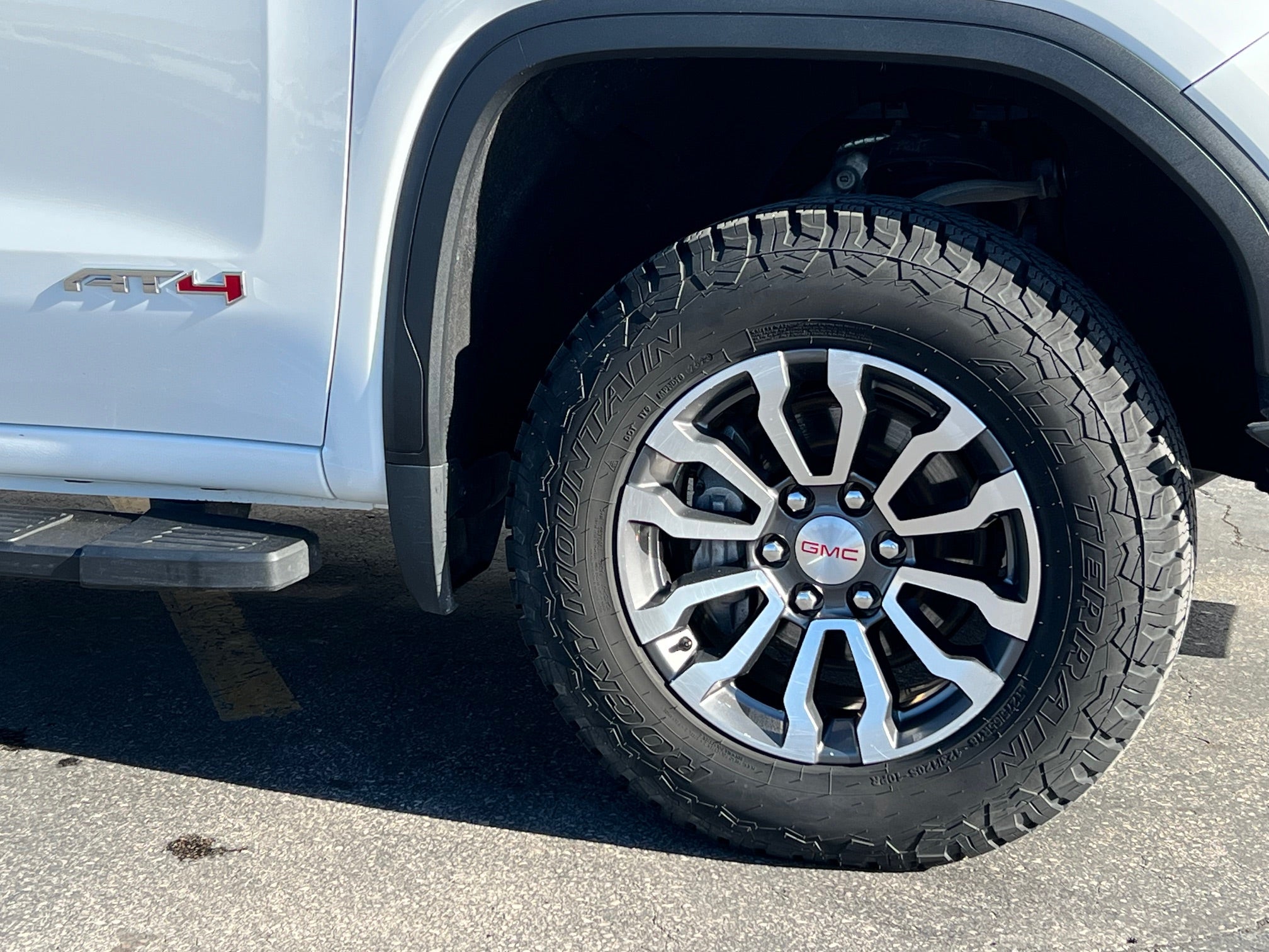 2019 GMC Sierra 1500 Crew Cab Short Box 4-Wheel Drive AT4