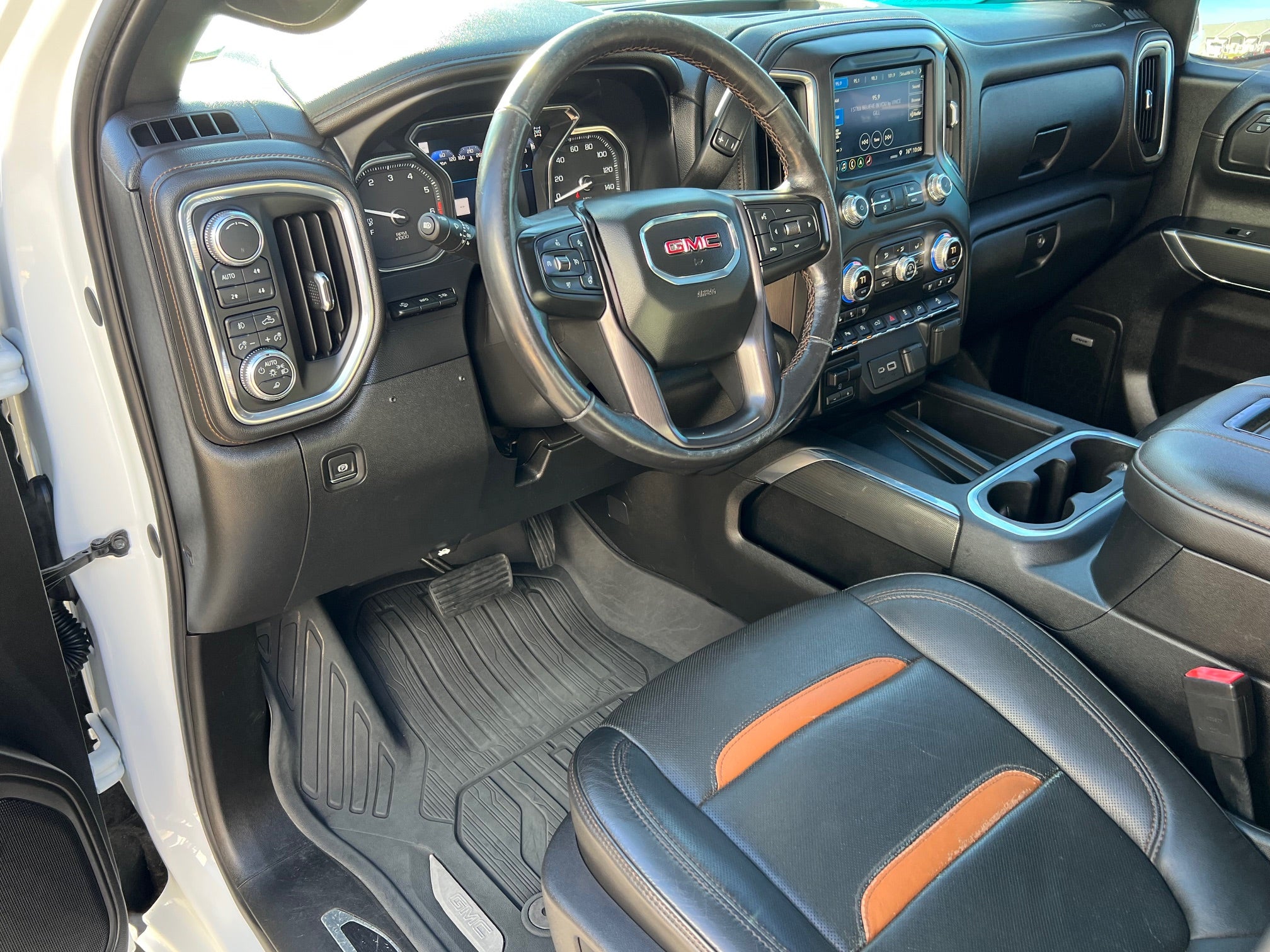 2019 GMC Sierra 1500 Crew Cab Short Box 4-Wheel Drive AT4