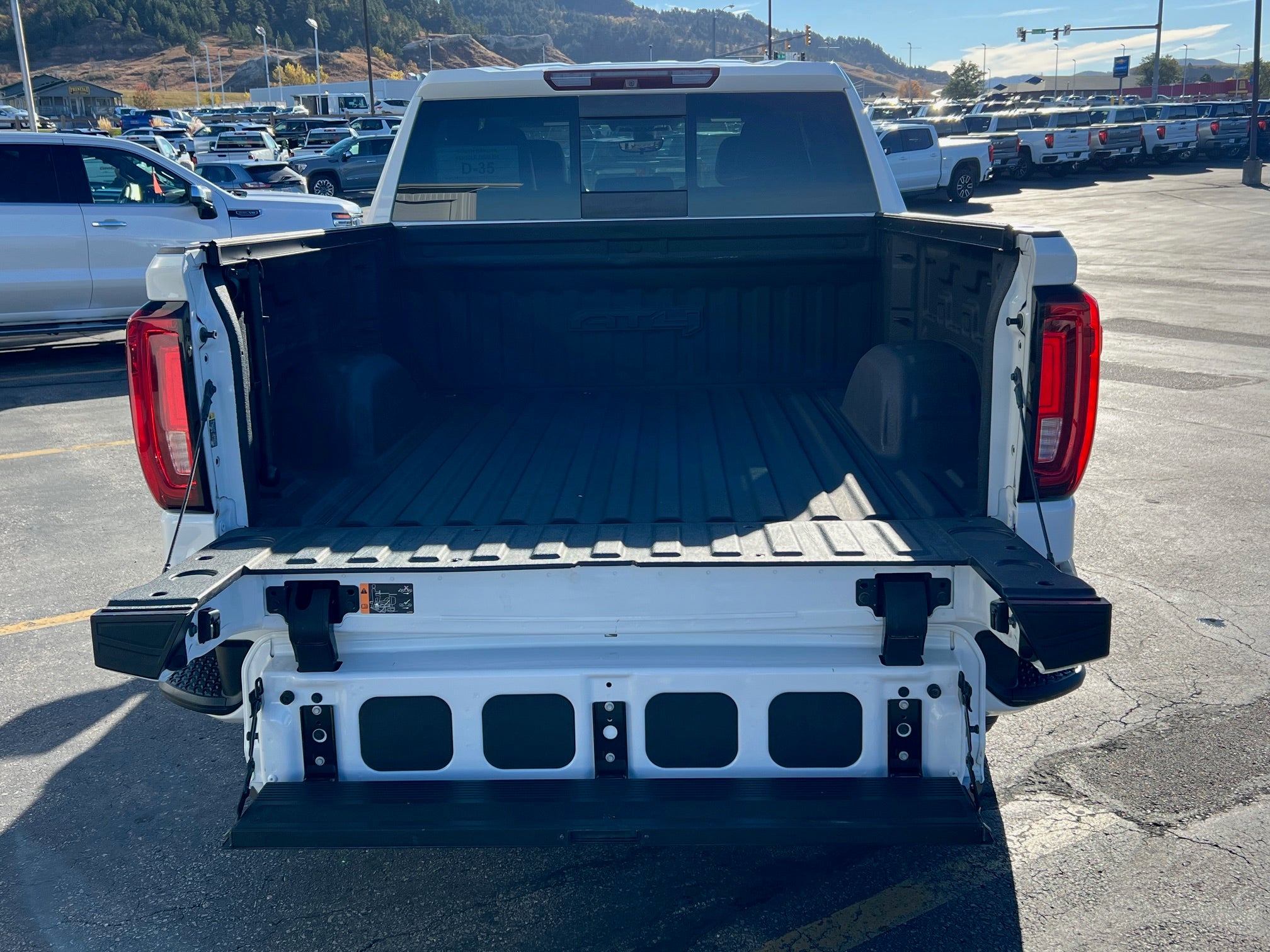 2019 GMC Sierra 1500 Crew Cab Short Box 4-Wheel Drive AT4