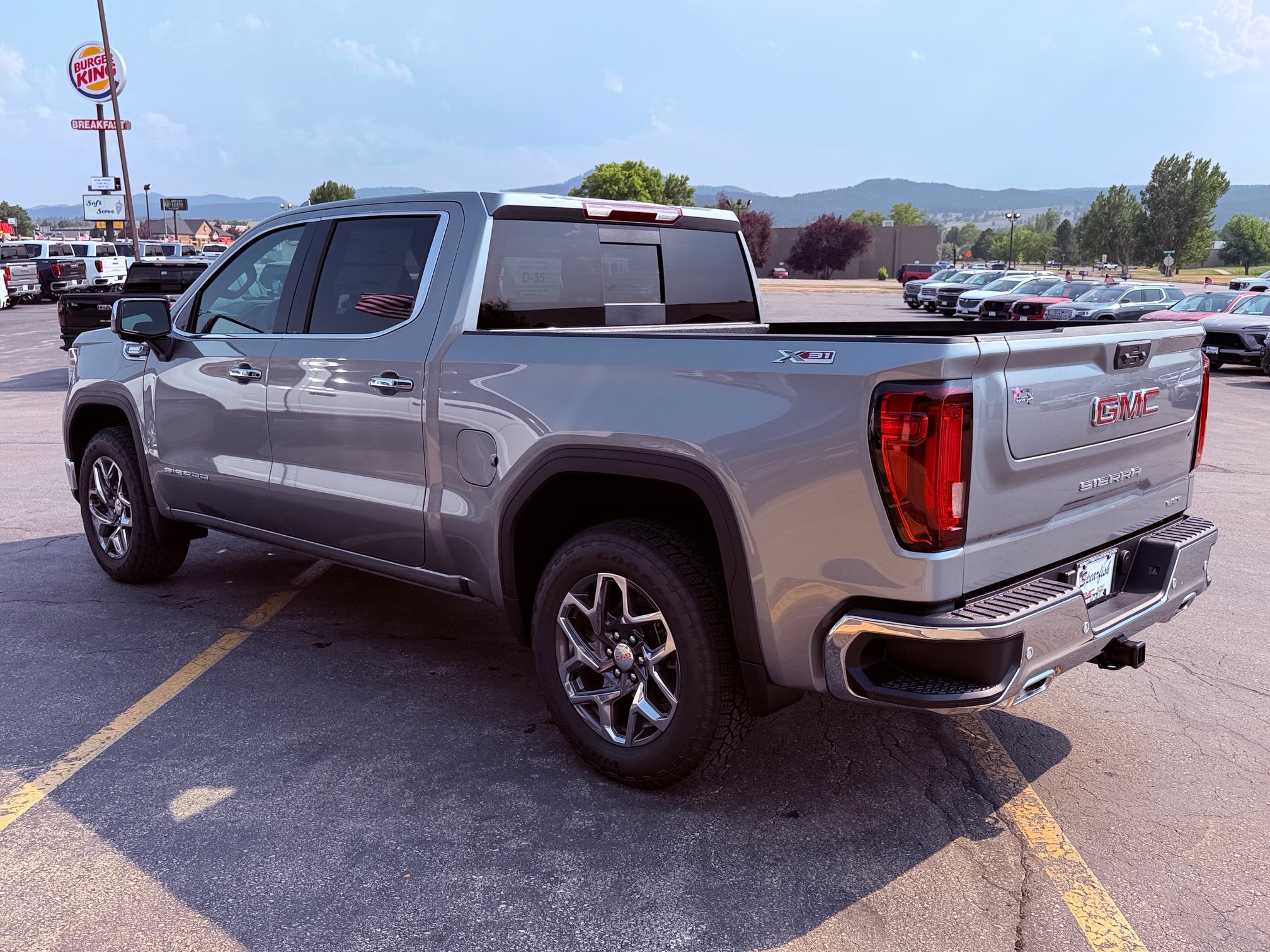 2026 GMC Sierra 1500 SLT