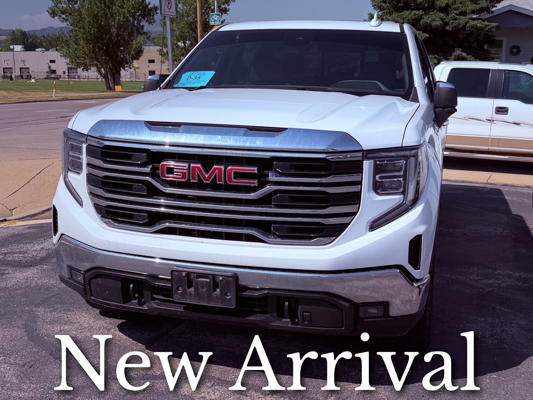 2023 GMC Sierra 1500 Crew Cab Standard Box 4-Wheel Drive SLT