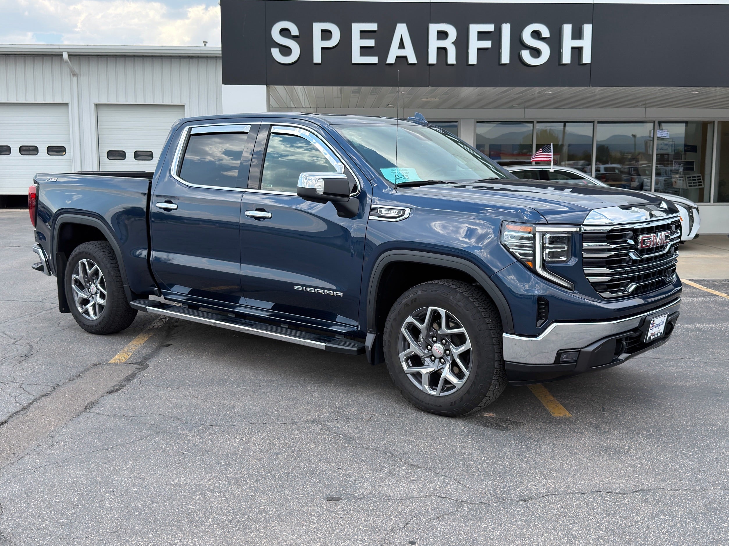 2023 GMC Sierra 1500 SLT