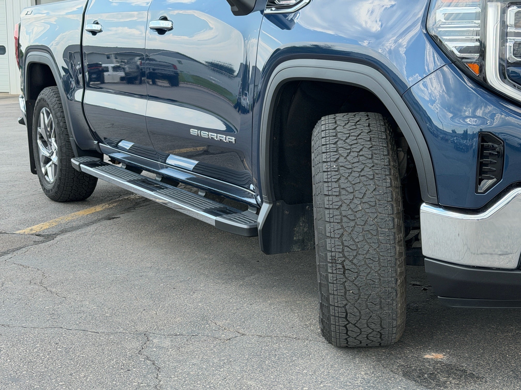 2023 GMC Sierra 1500 SLT