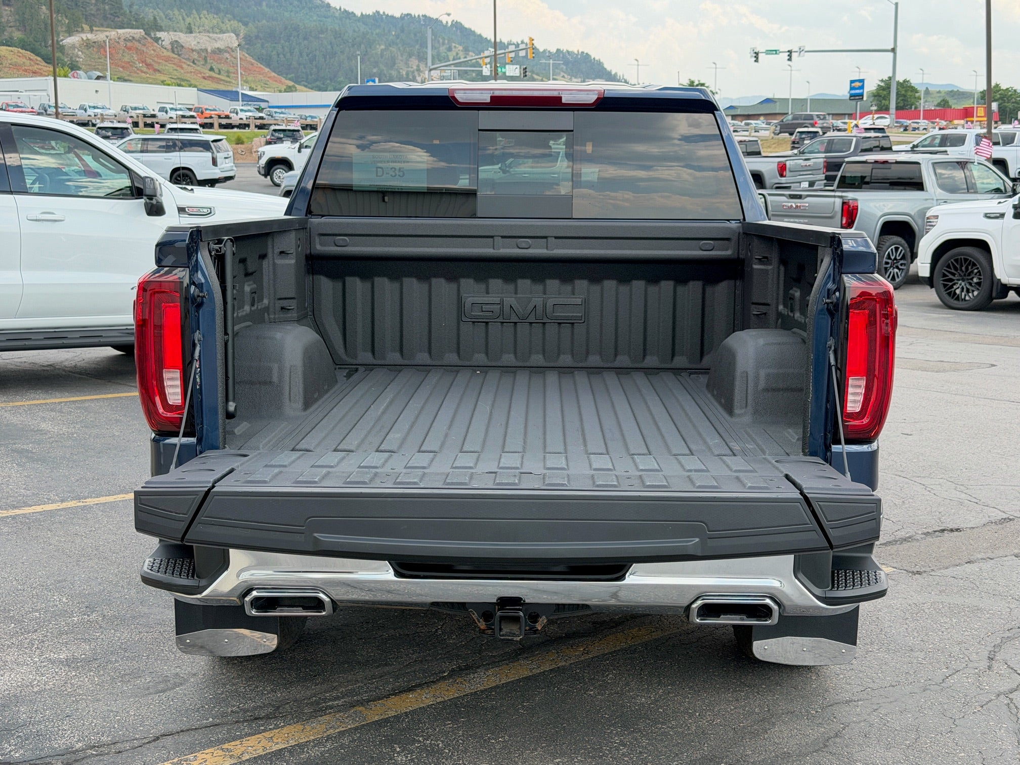 2023 GMC Sierra 1500 SLT