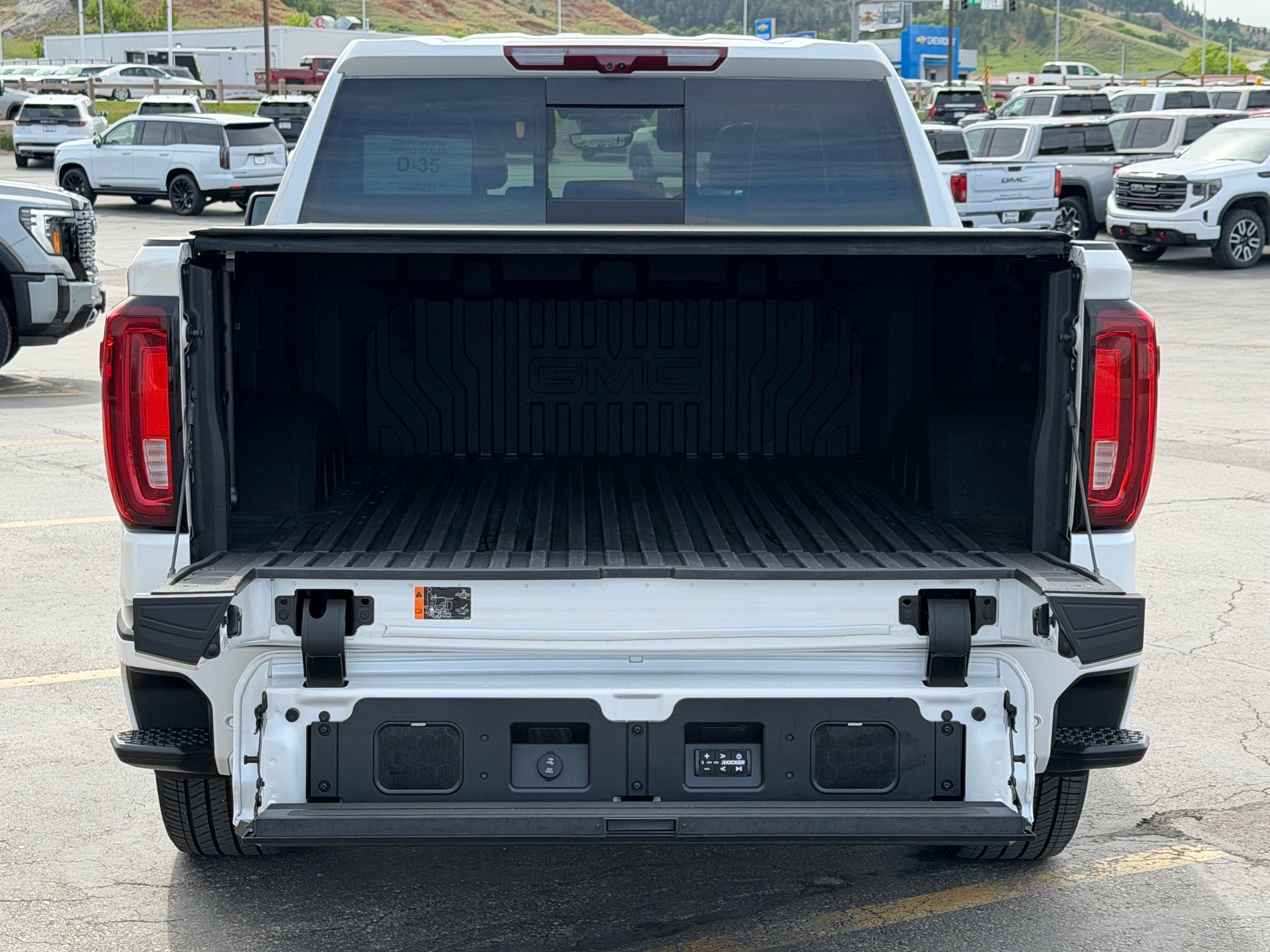 2024 GMC Sierra 1500 Crew Cab Short Box 4-Wheel Drive Denali Ultimate