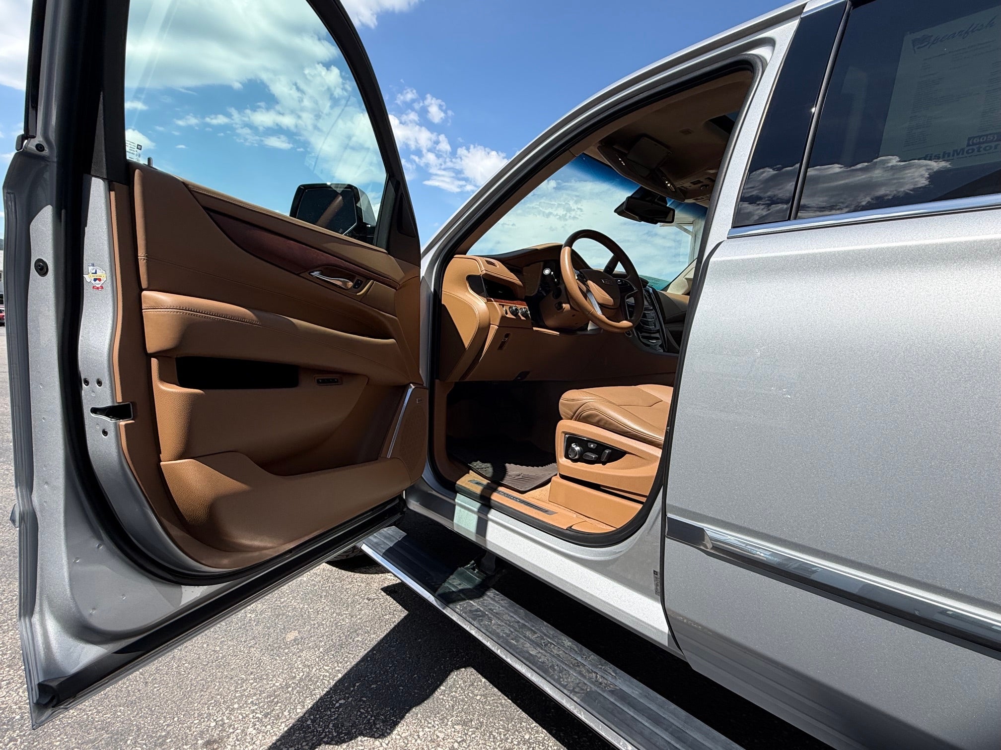 2016 Cadillac Escalade ESV 4WD Platinum