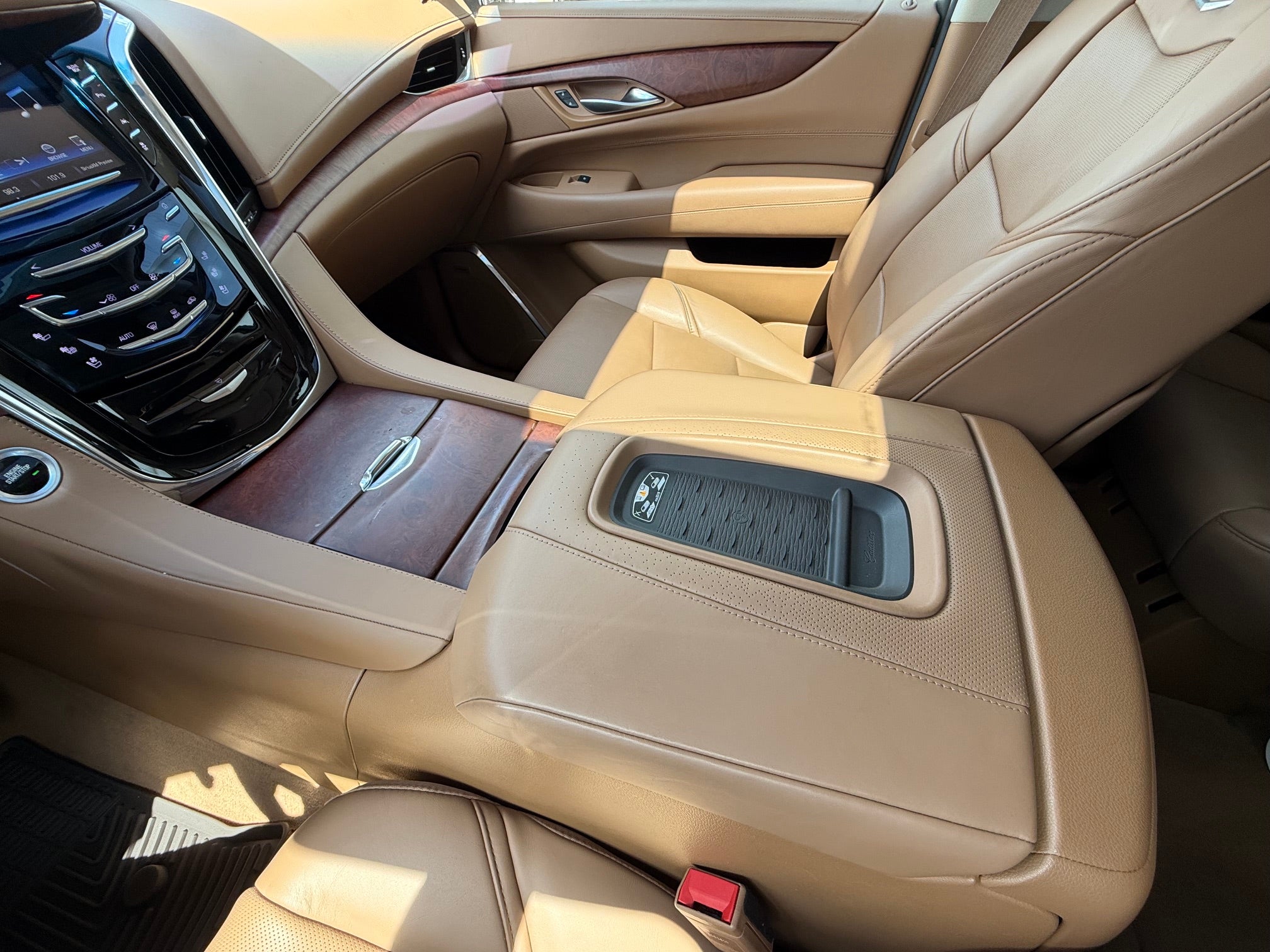 2016 Cadillac Escalade ESV 4WD Platinum