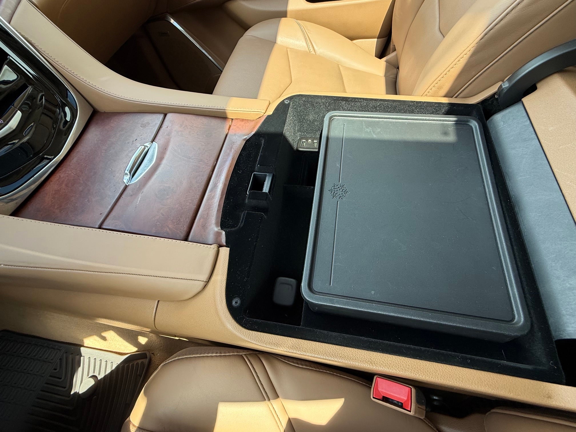 2016 Cadillac Escalade ESV 4WD Platinum