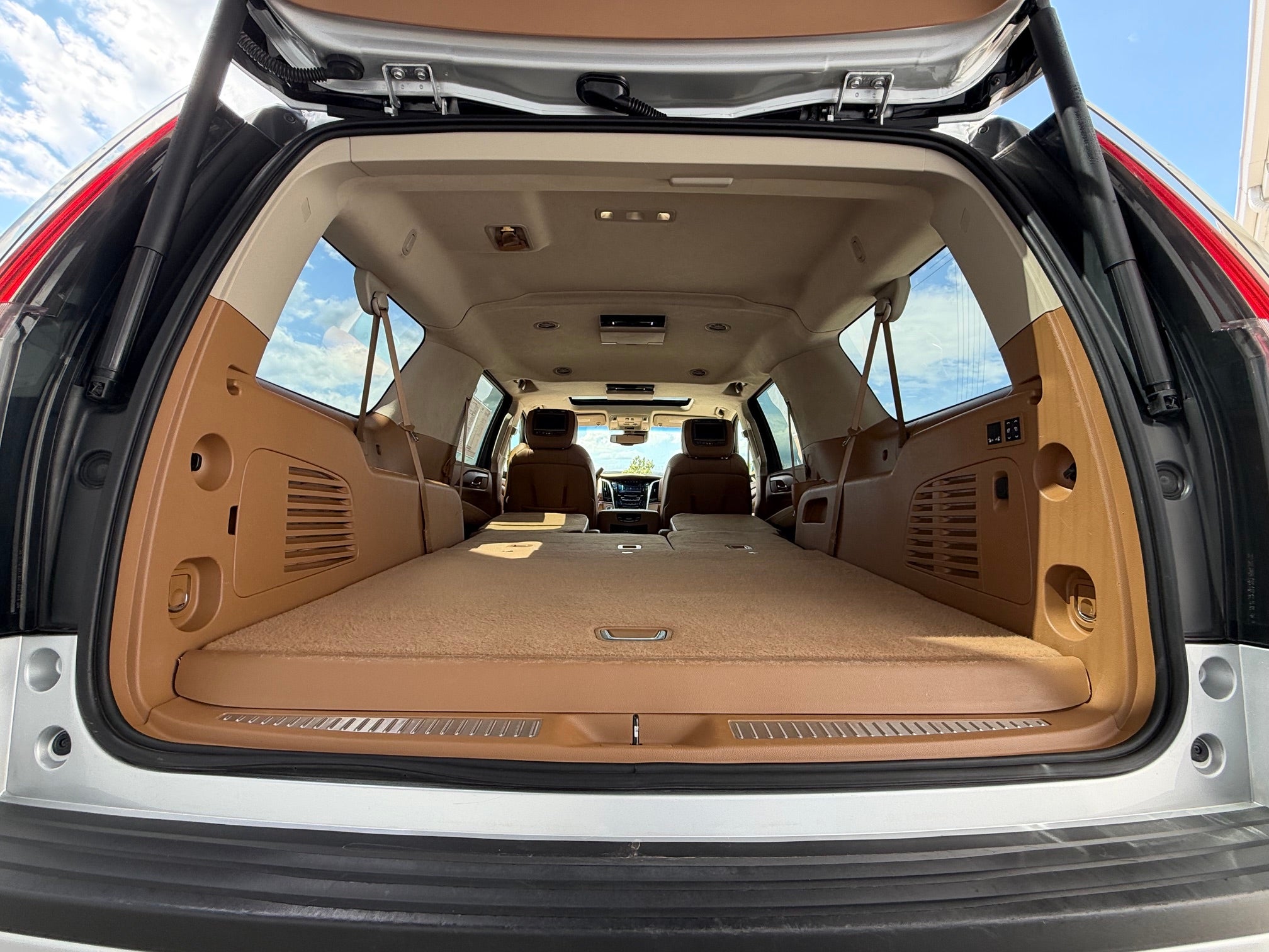 2016 Cadillac Escalade ESV 4WD Platinum