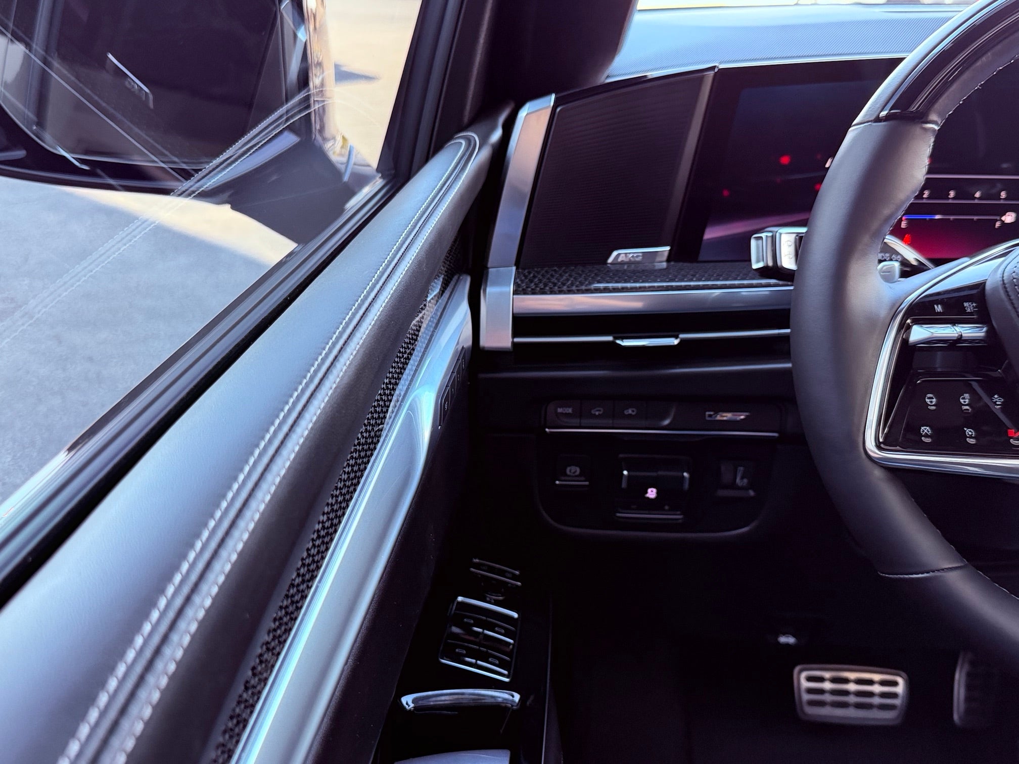 2025 Cadillac Escalade ESV Escalade-V ESV