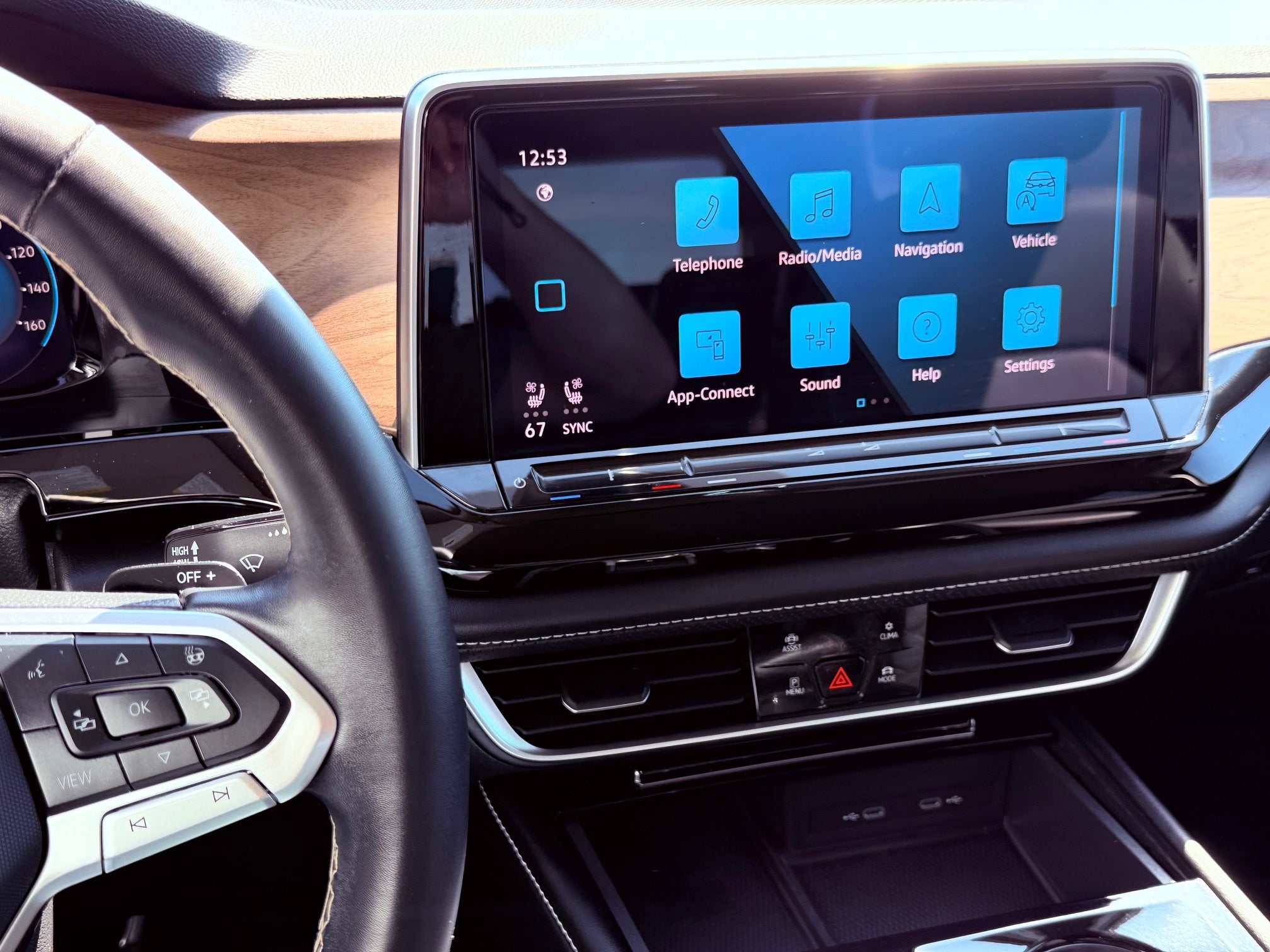 2024 Volkswagen Atlas 2.0T SE w/Technology