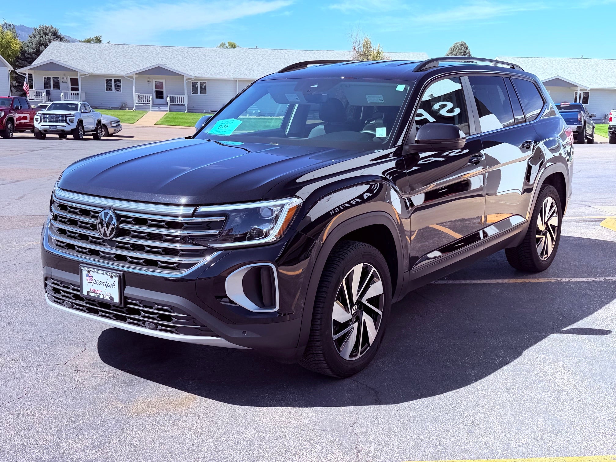 2024 Volkswagen Atlas 2.0T SE w/Technology