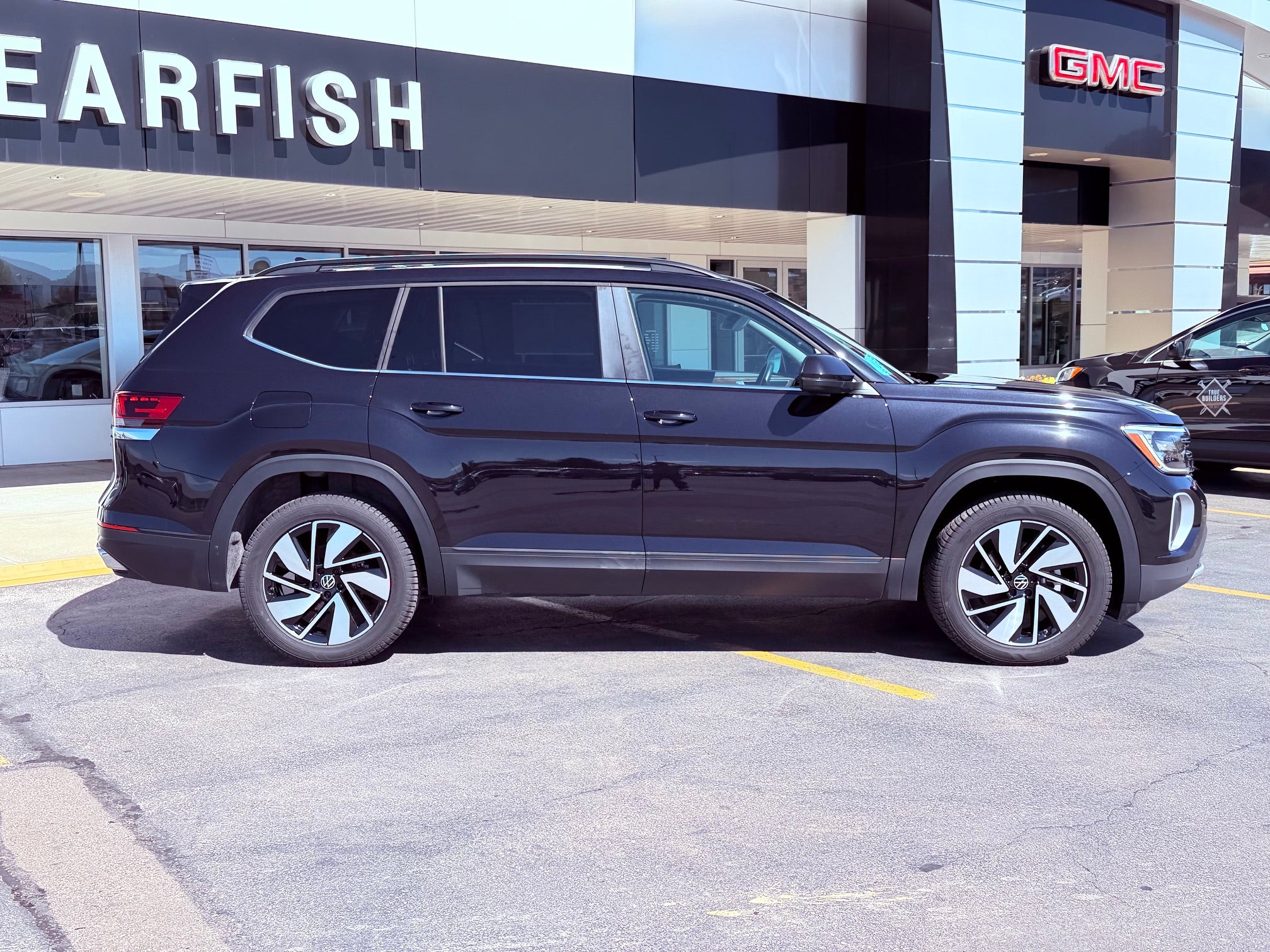 2024 Volkswagen Atlas 2.0T SE w/Technology