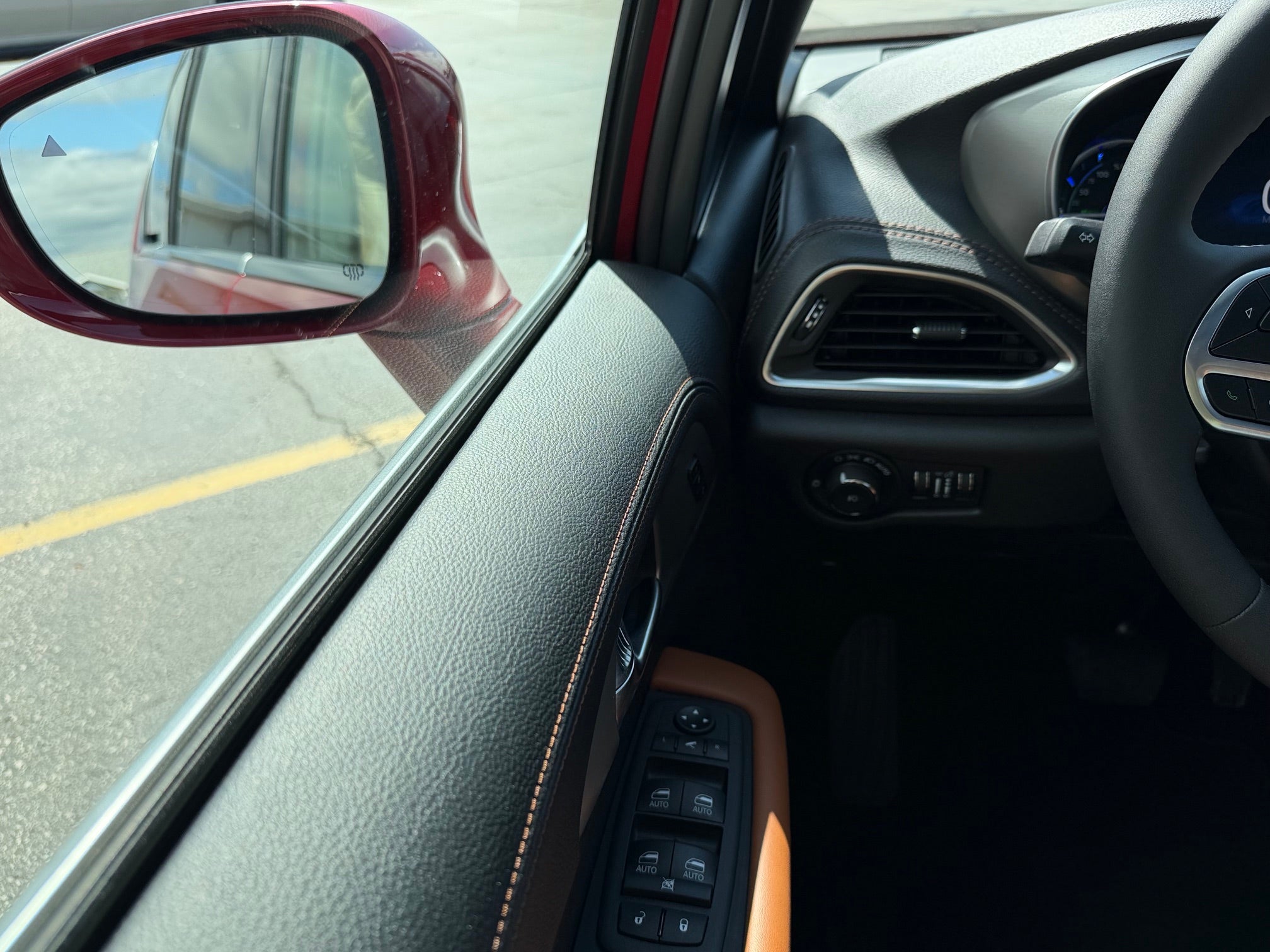 2024 Chrysler Pacifica Hybrid Hybrid Pinnacle FWD
