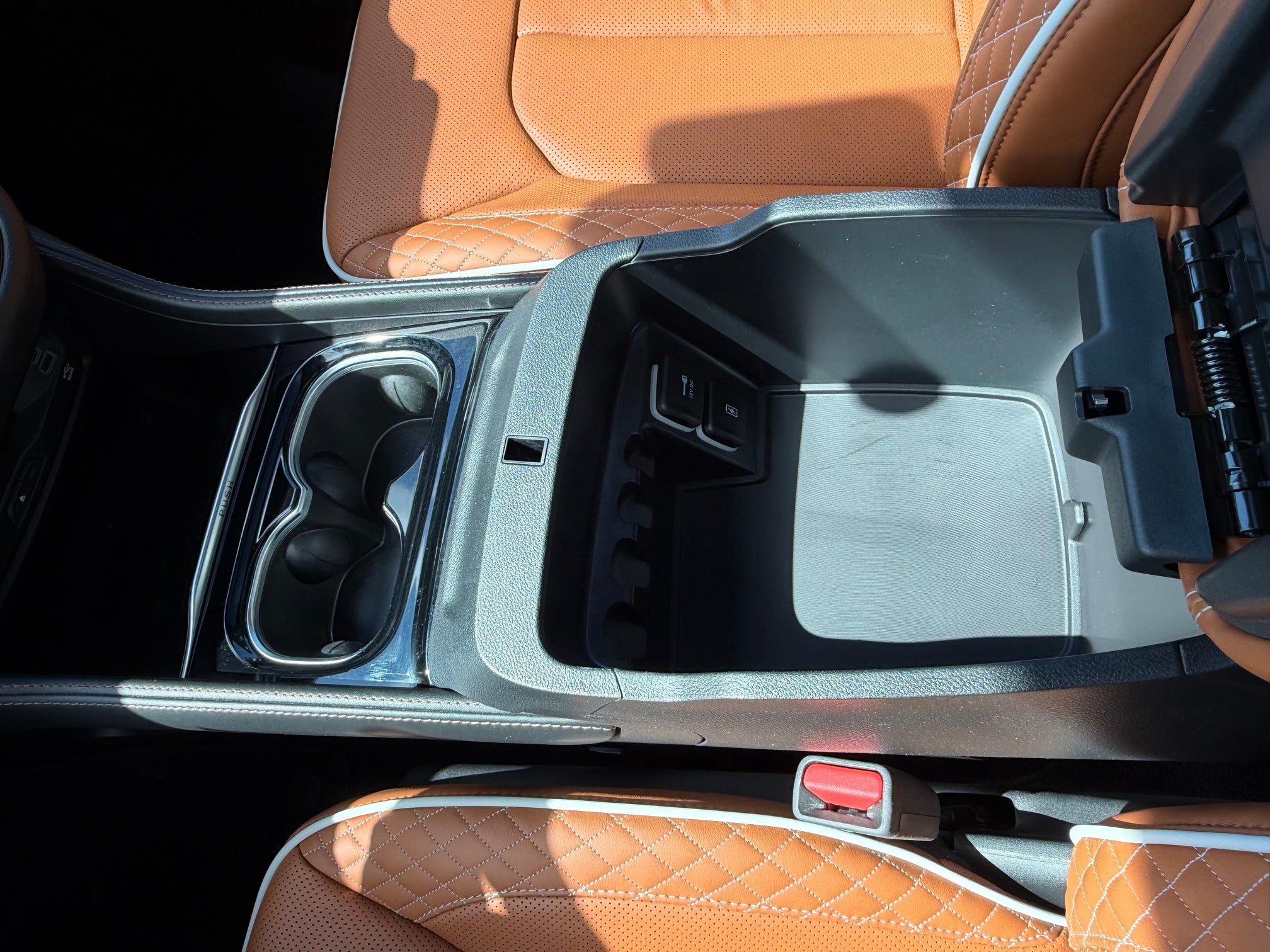2024 Chrysler Pacifica Hybrid Hybrid Pinnacle FWD