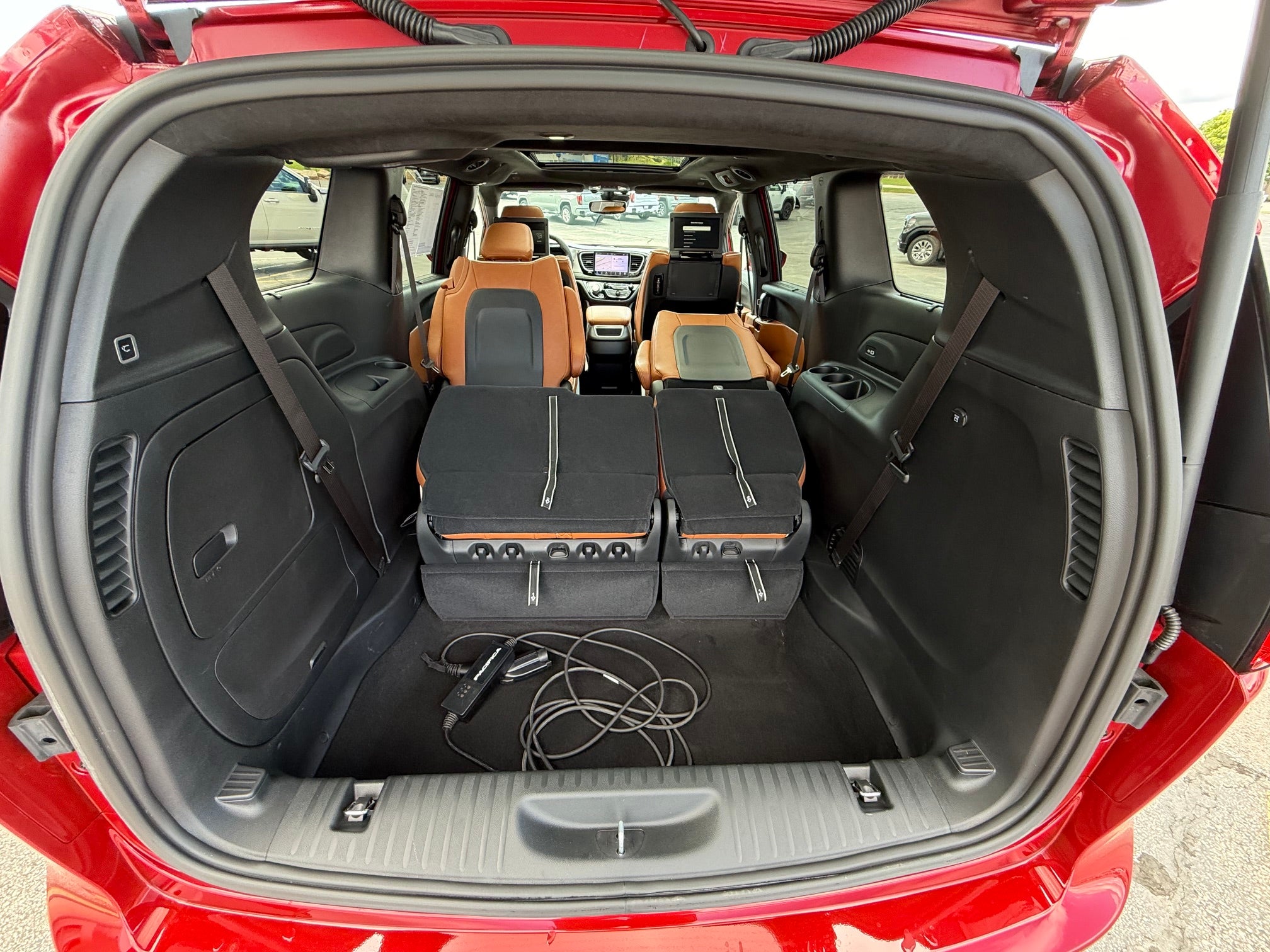 2024 Chrysler Pacifica Hybrid Hybrid Pinnacle FWD