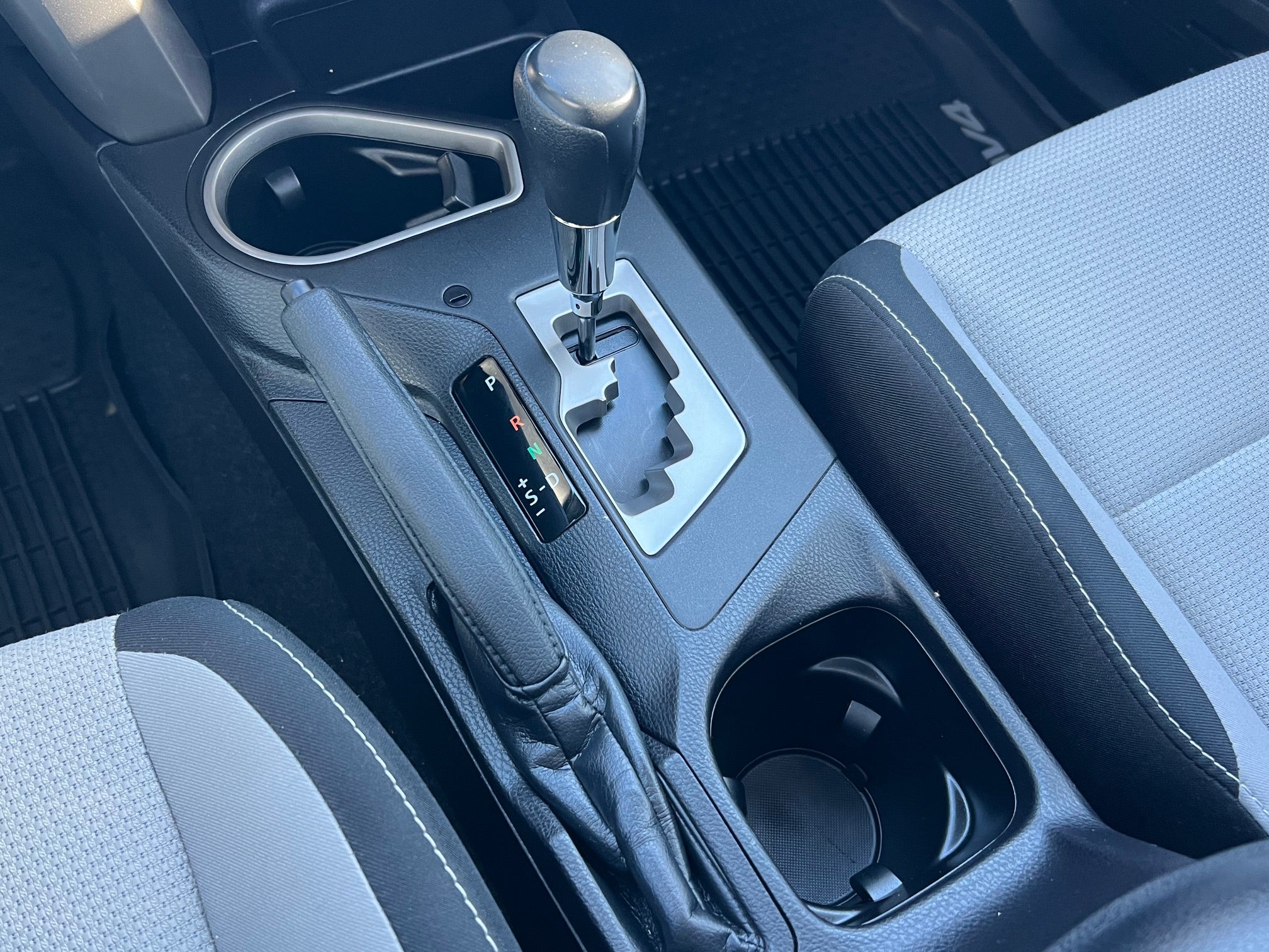 2018 Toyota RAV4 XLE AWD (Natl)