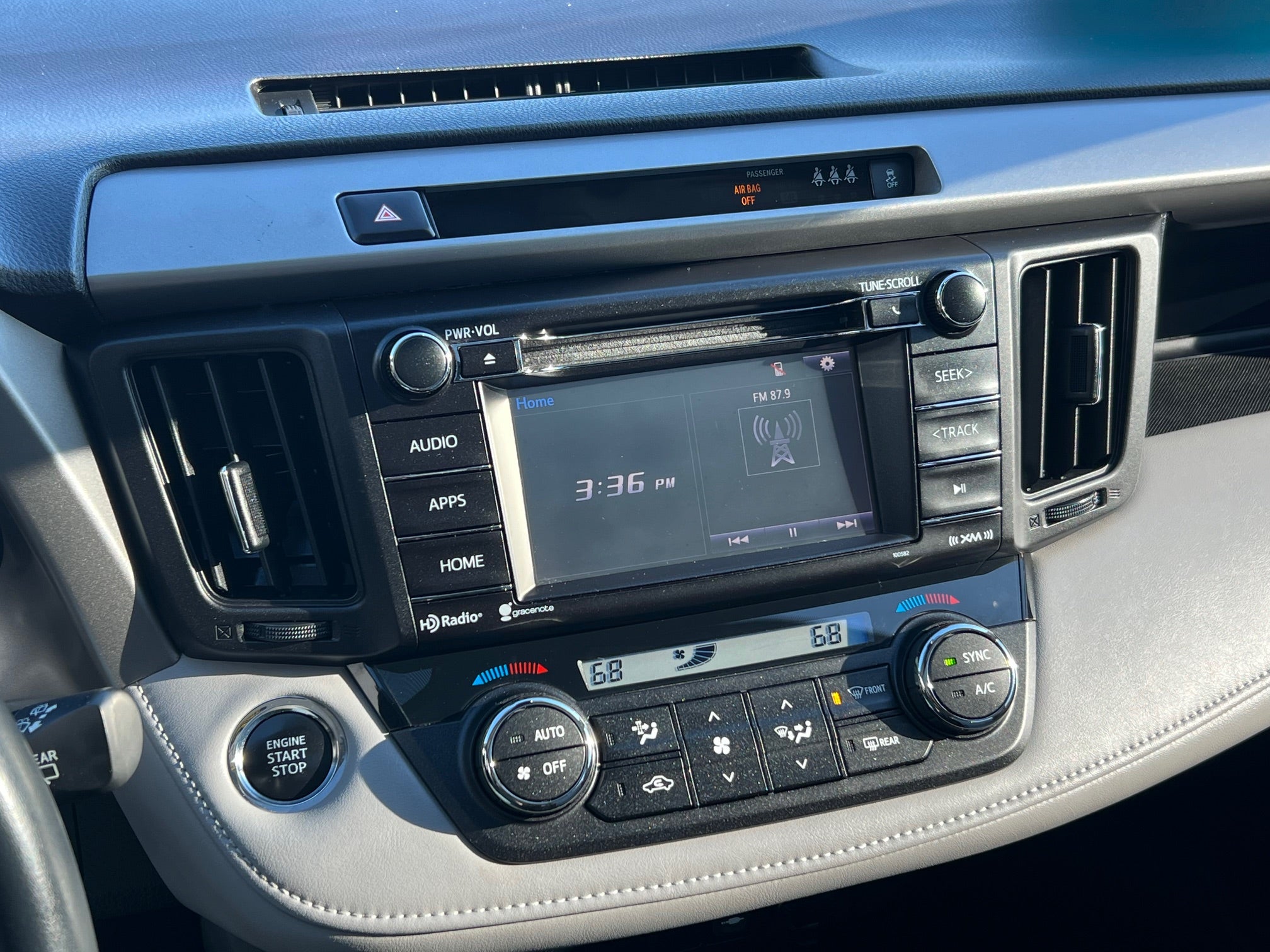 2018 Toyota RAV4 XLE AWD (Natl)