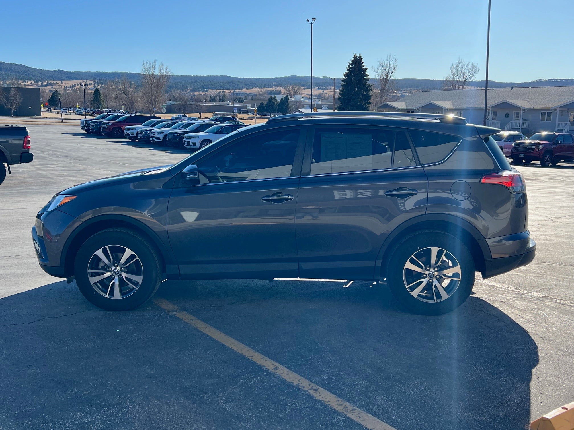 2018 Toyota RAV4 XLE AWD (Natl)