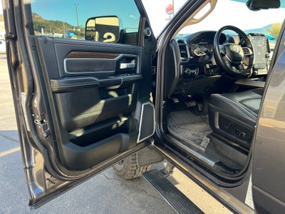 2022 RAM 2500 Laramie 4x4 Crew Cab 6'4" Box
