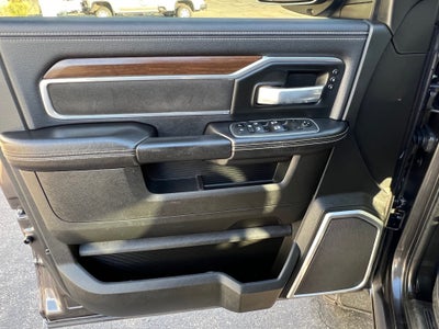 2022 RAM 2500 Laramie 4x4 Crew Cab 6'4" Box