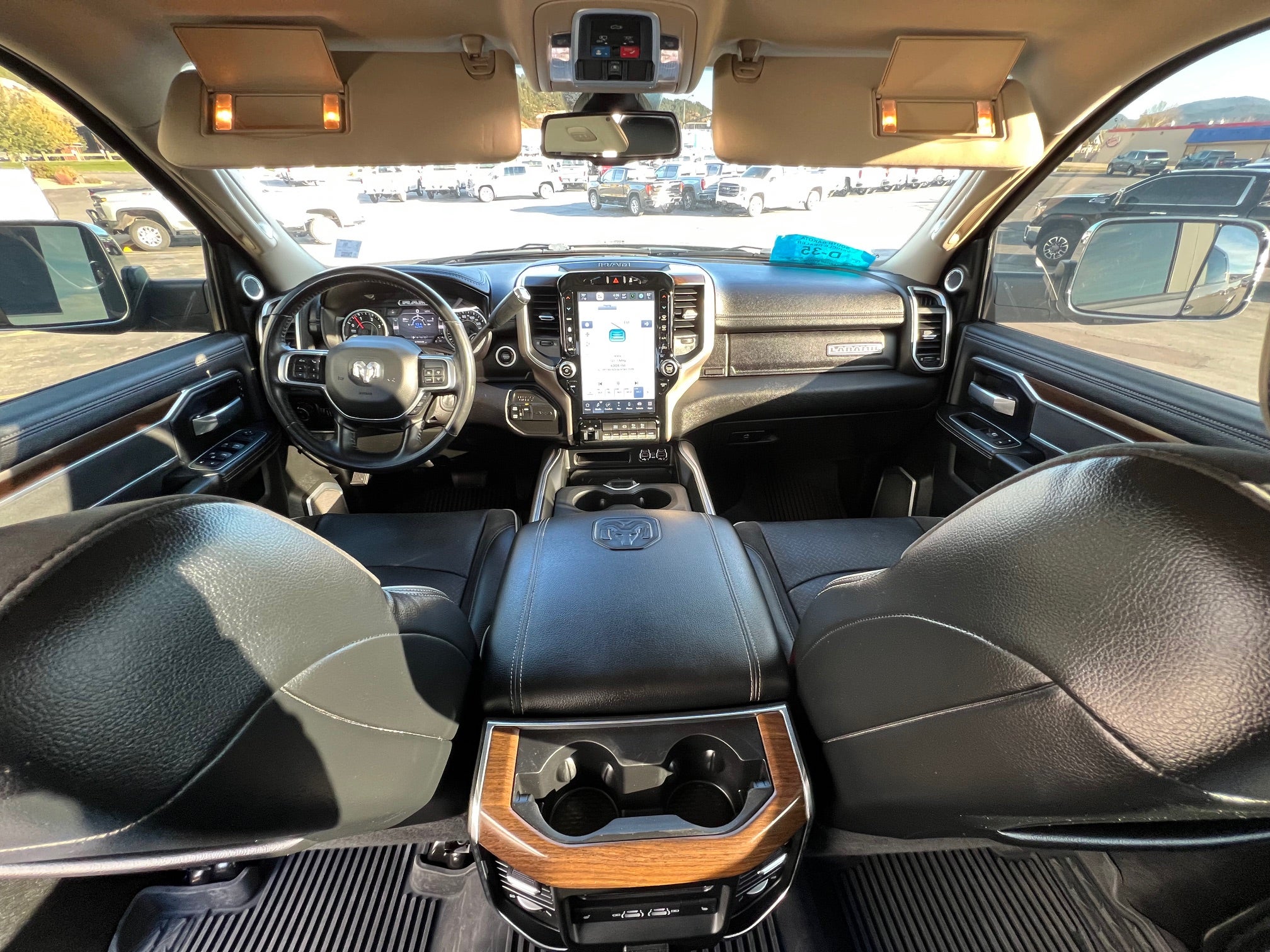 2022 RAM 2500 Laramie 4x4 Crew Cab 6'4" Box