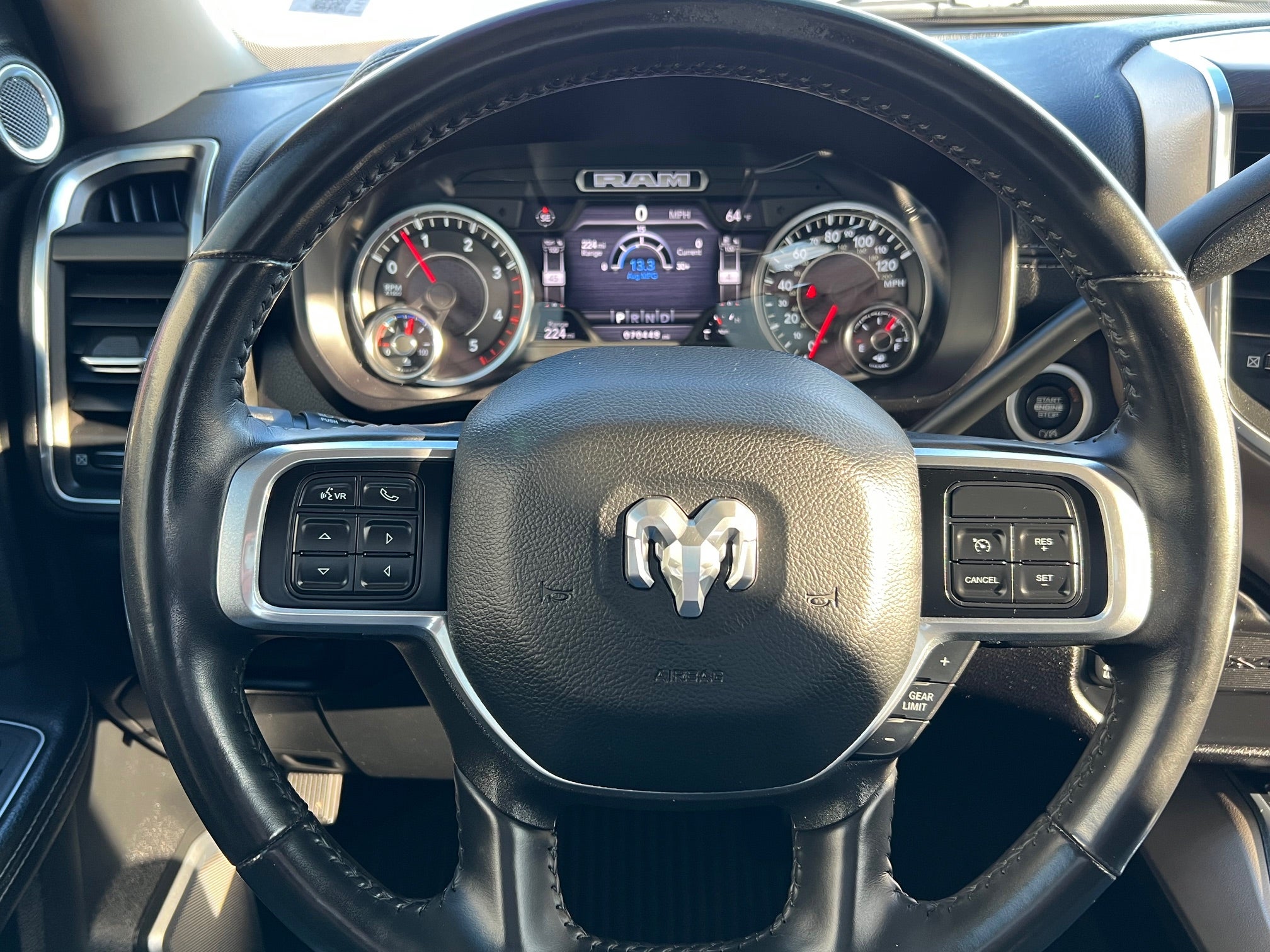 2022 RAM 2500 Laramie 4x4 Crew Cab 6'4" Box