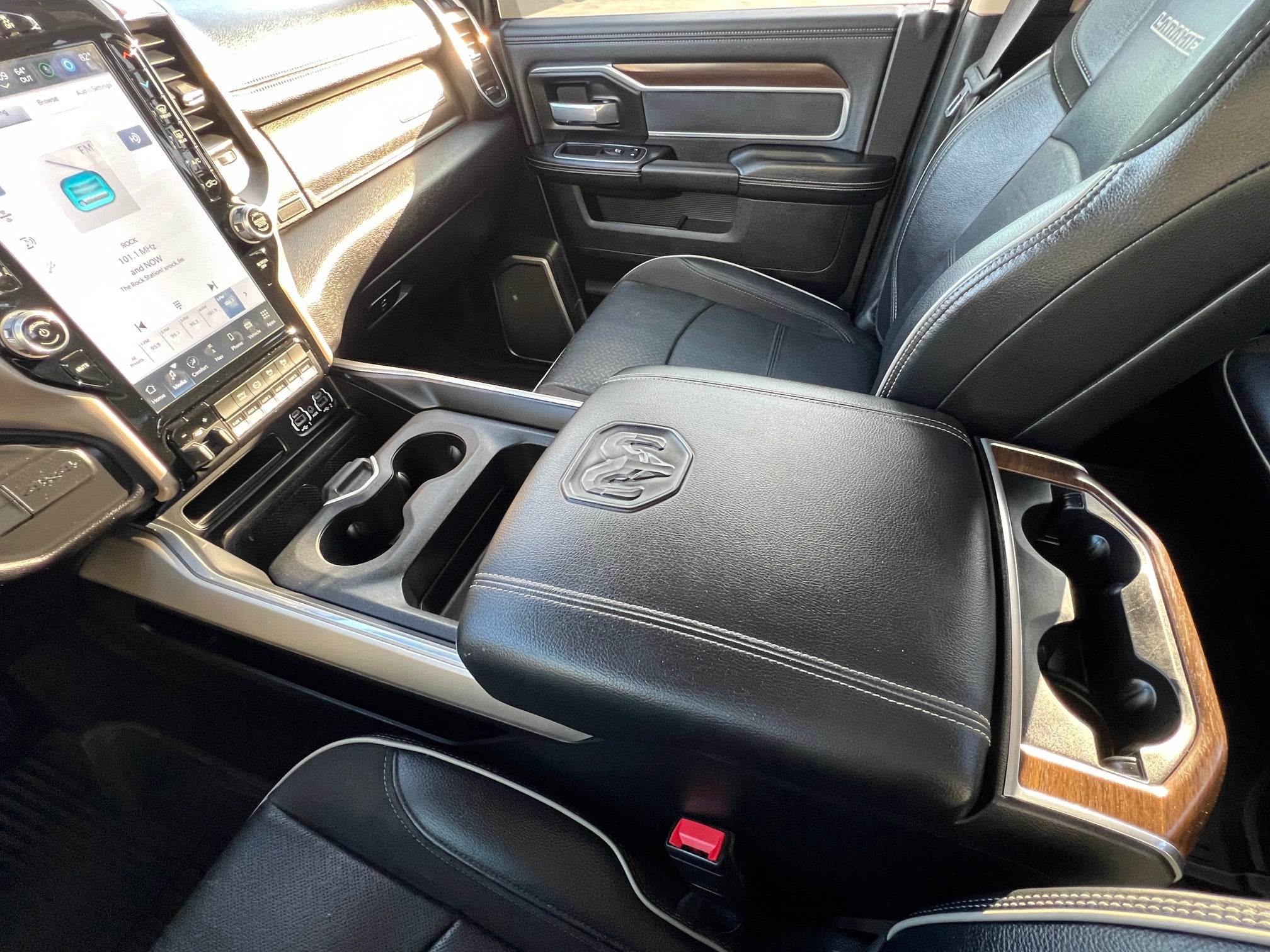 2022 RAM 2500 Laramie 4x4 Crew Cab 6'4" Box