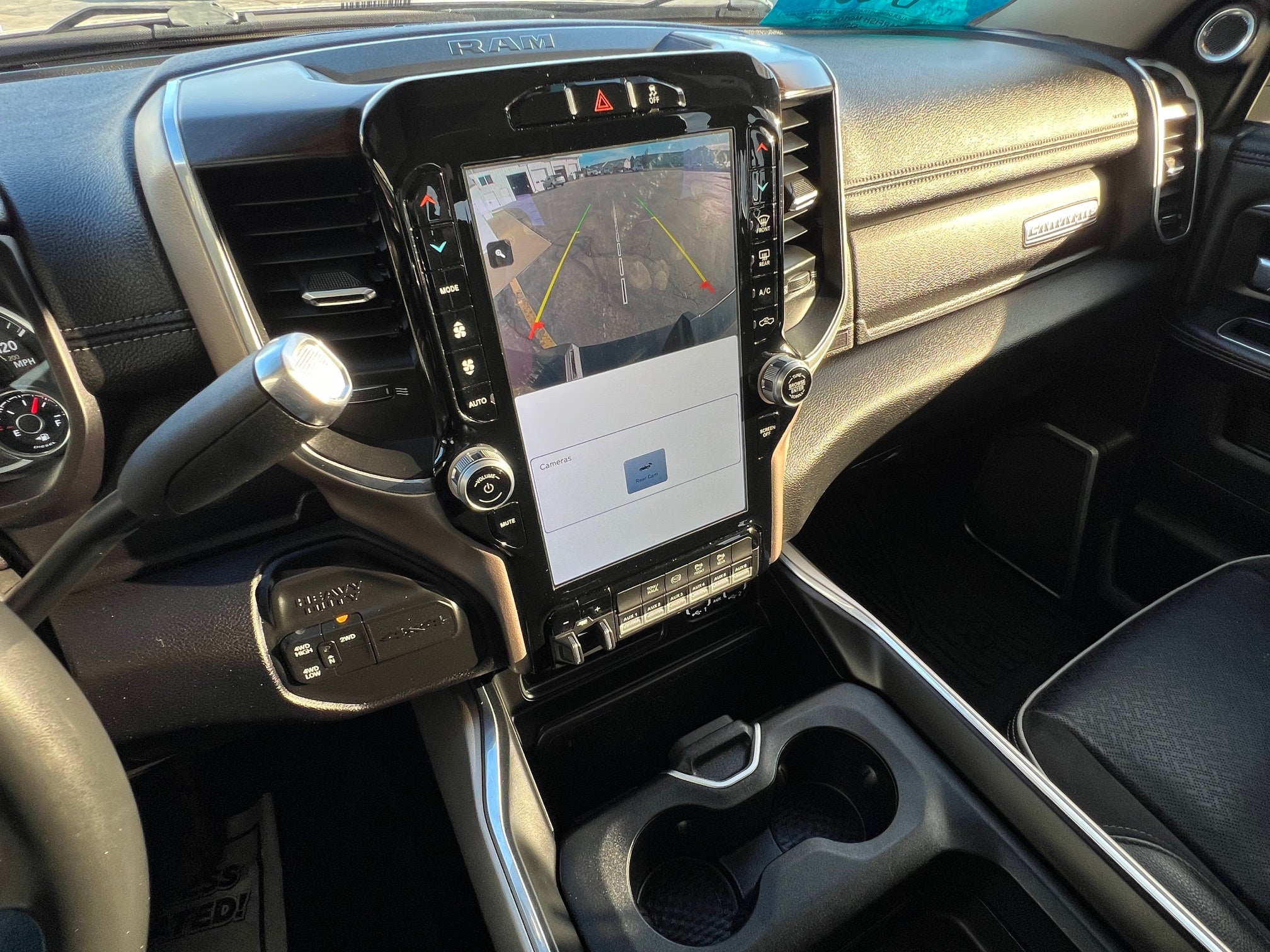 2022 RAM 2500 Laramie 4x4 Crew Cab 6'4" Box