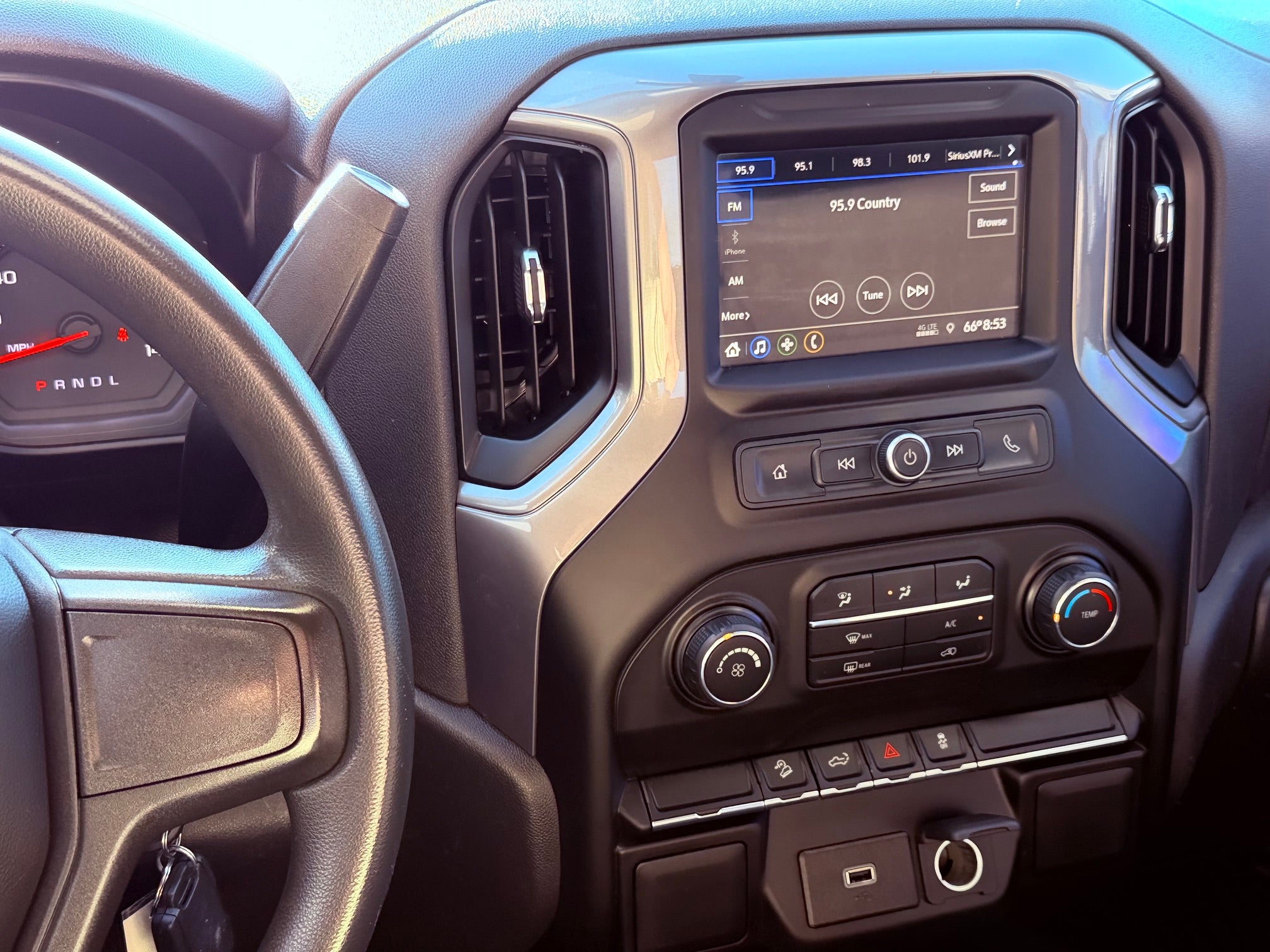 2019 Chevrolet Silverado 1500 Crew Cab Short Box 4-Wheel Drive Custom Trail Boss