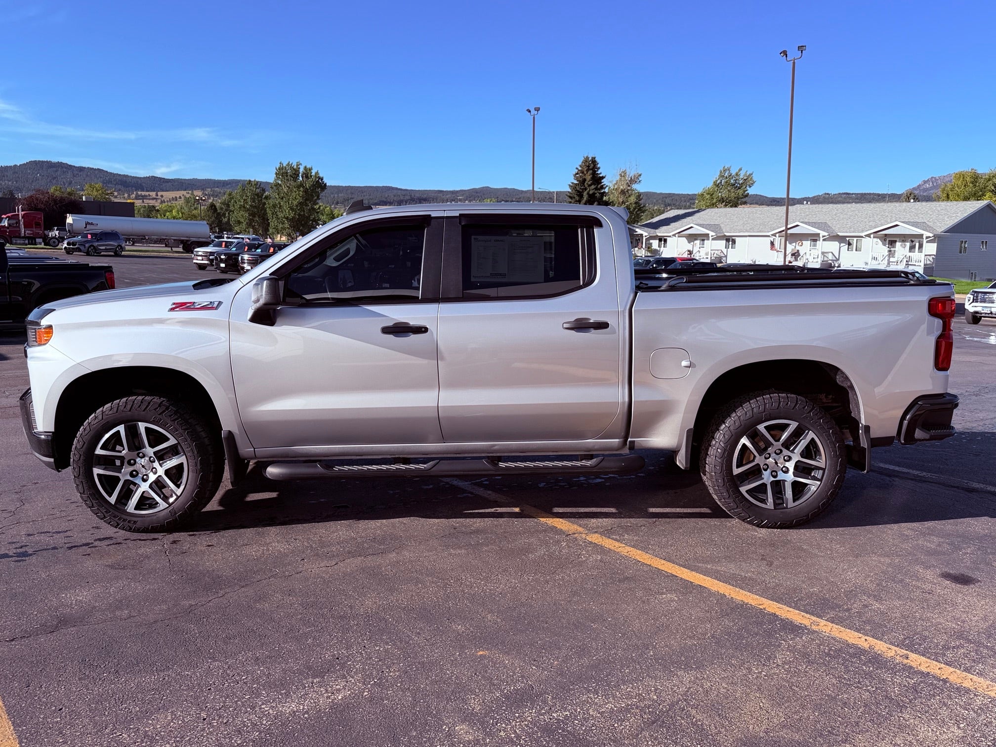 2019 Chevrolet Silverado 1500 Crew Cab Short Box 4-Wheel Drive Custom Trail Boss