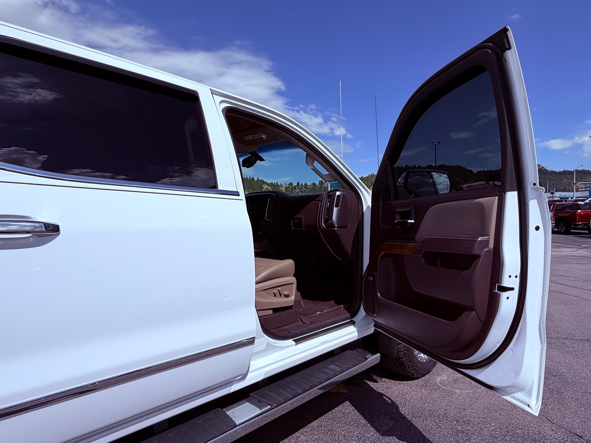 2014 Chevrolet Silverado 1500 Crew Cab Short Box 4-Wheel Drive LTZ w/1LZ