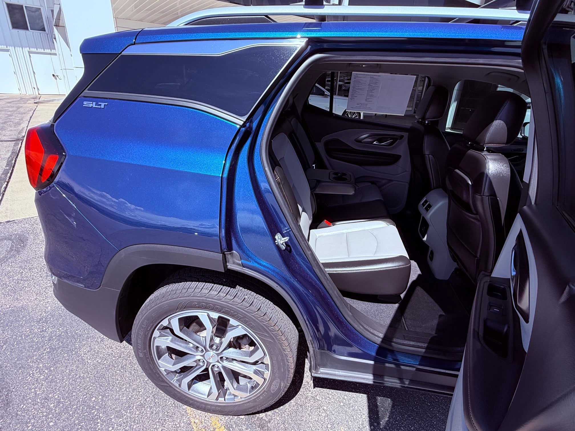 2020 GMC Terrain SLT