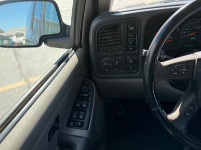 2005 GMC Yukon XL SLE