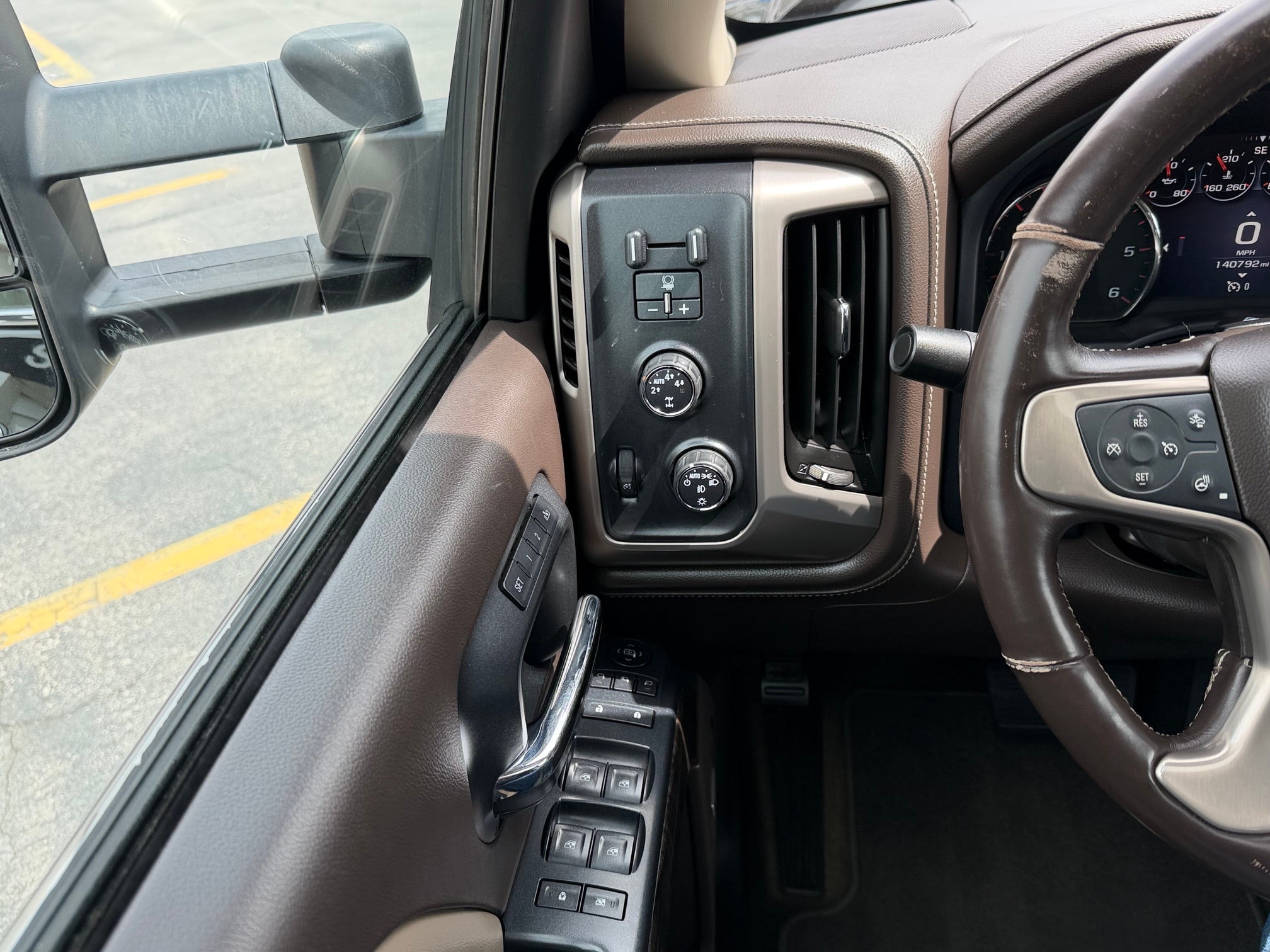 2016 GMC Sierra 1500 Crew Cab Short Box 4-Wheel Drive Denali
