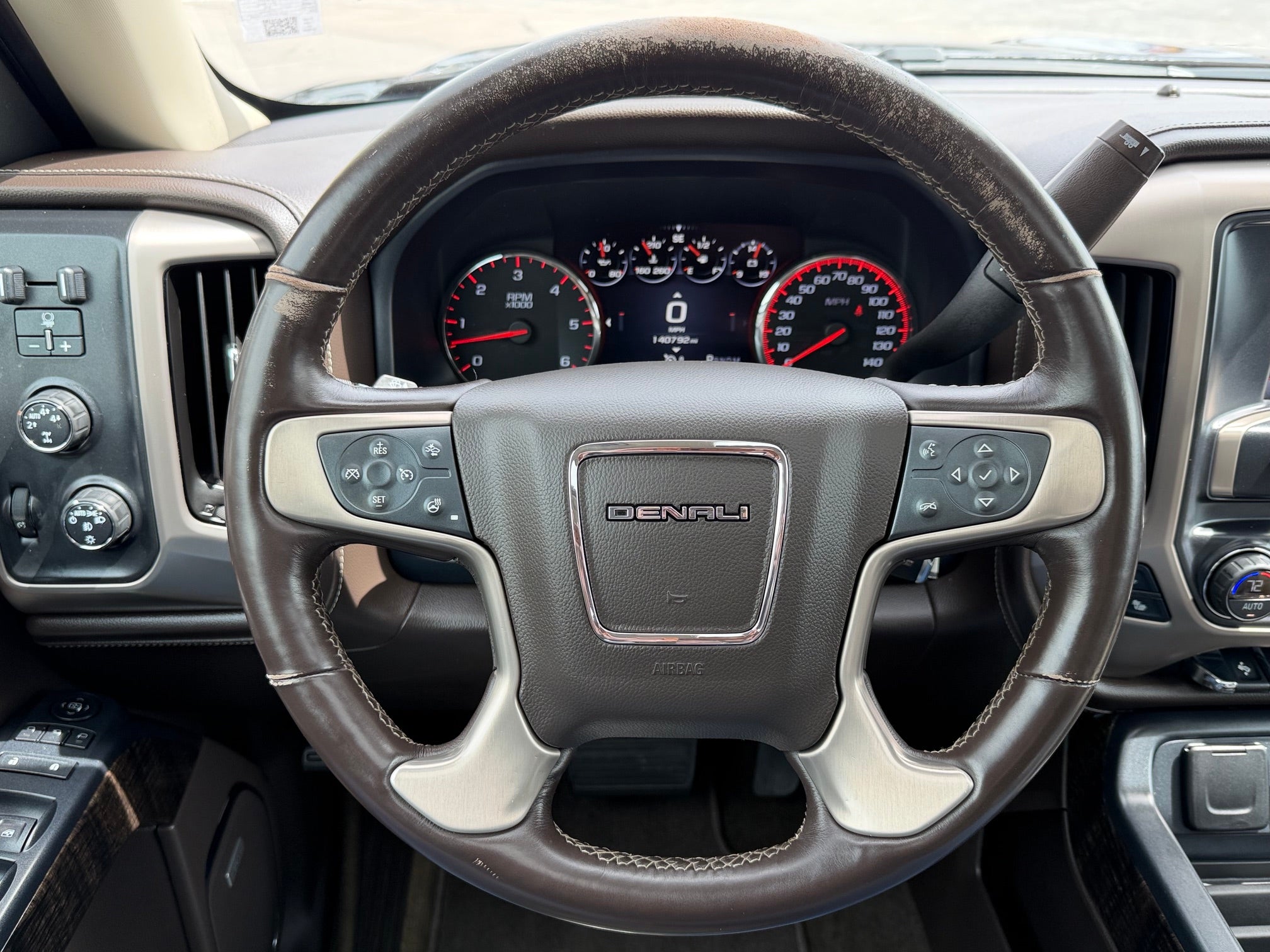 2016 GMC Sierra 1500 Crew Cab Short Box 4-Wheel Drive Denali