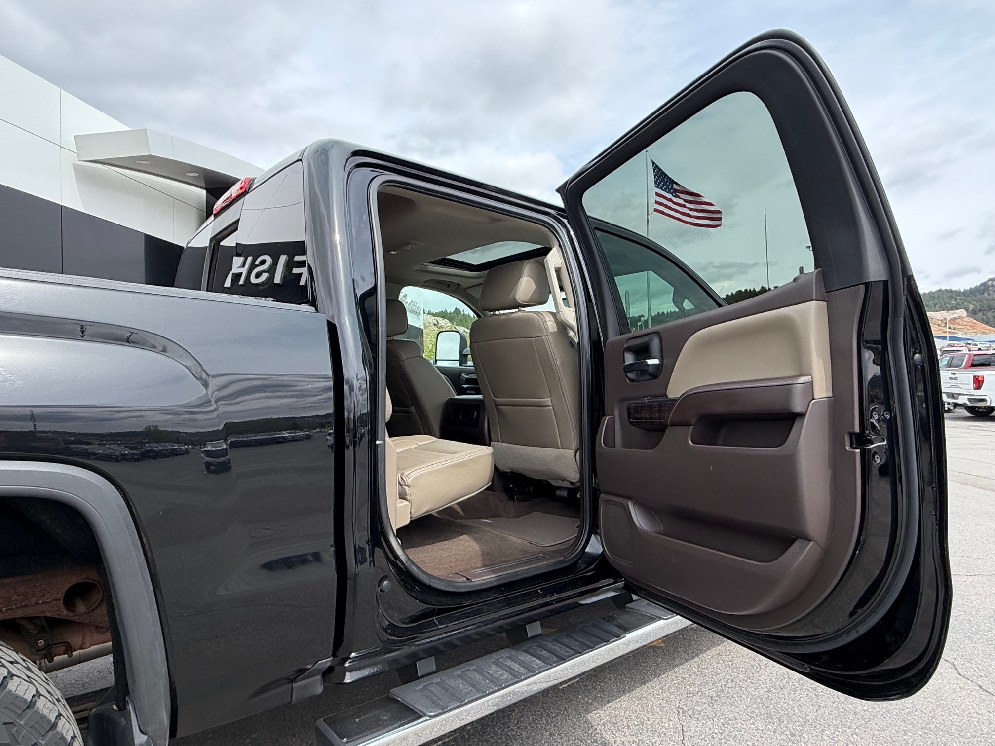 2016 GMC Sierra 1500 Crew Cab Short Box 4-Wheel Drive Denali