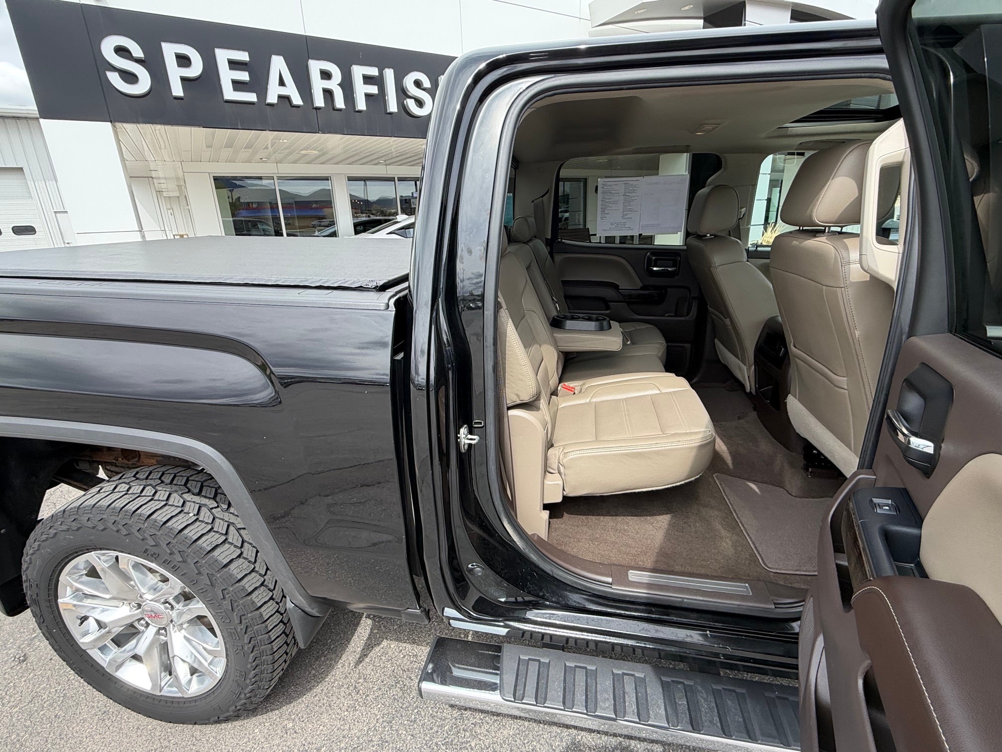 2016 GMC Sierra 1500 Crew Cab Short Box 4-Wheel Drive Denali