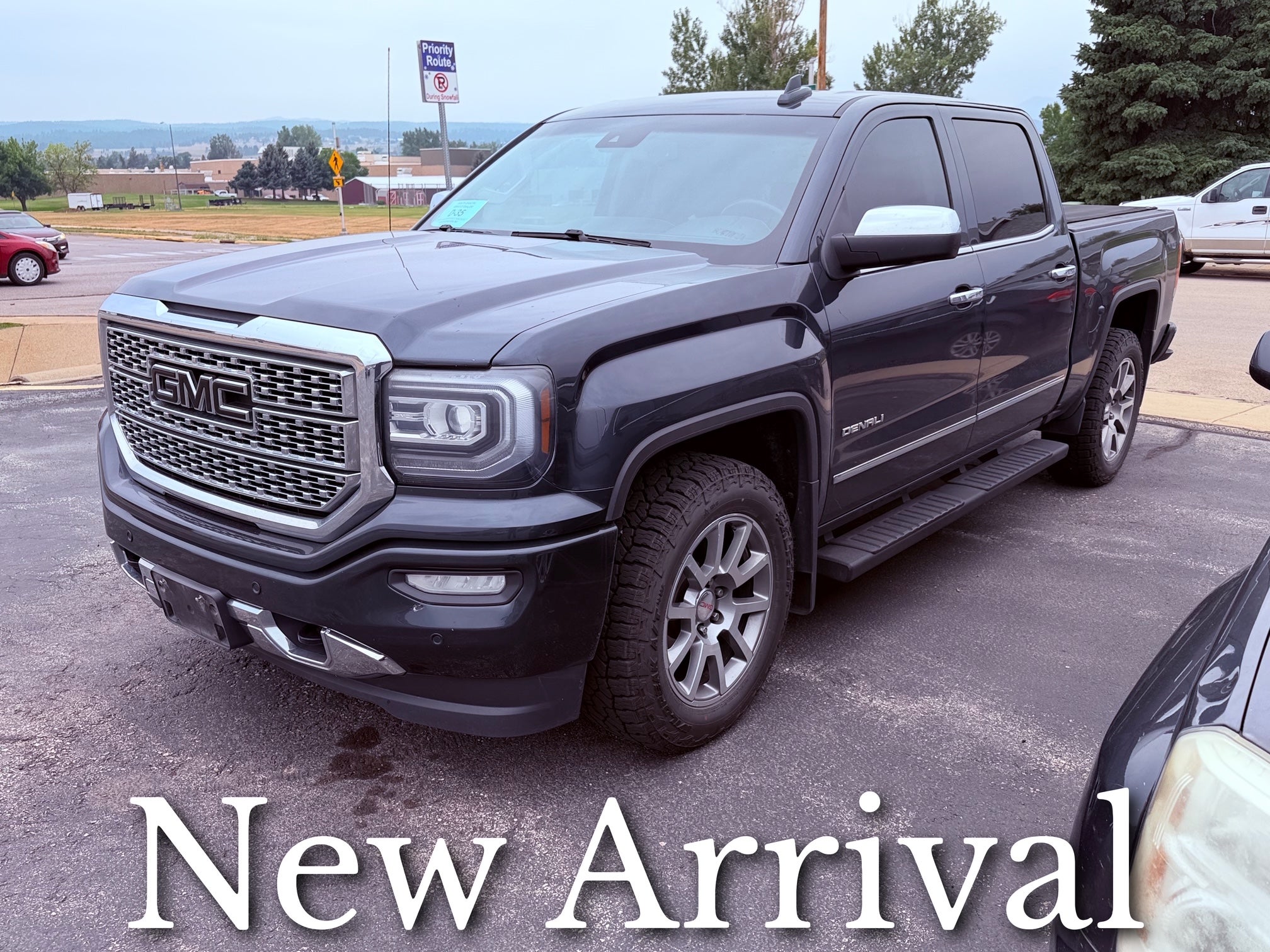 2017 GMC Sierra 1500 Crew Cab Short Box 4-Wheel Drive Denali
