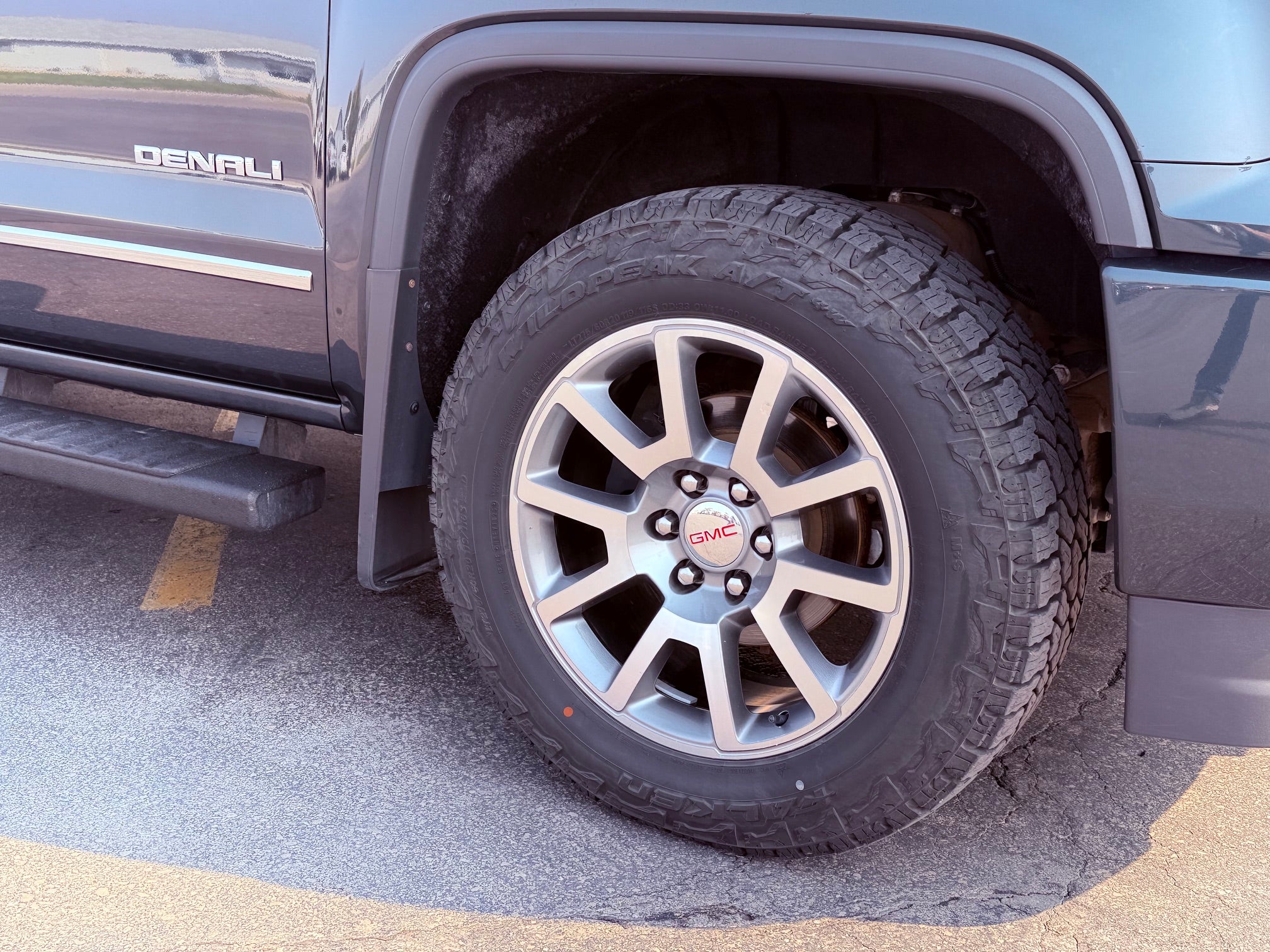 2017 GMC Sierra 1500 Crew Cab Short Box 4-Wheel Drive Denali