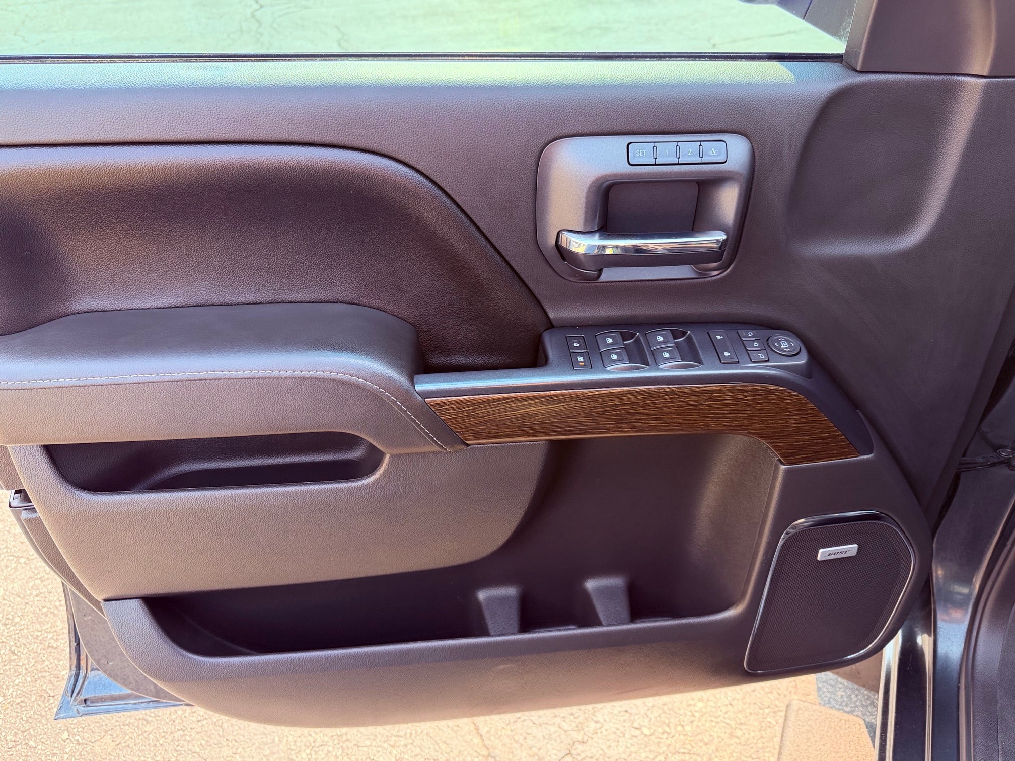 2017 GMC Sierra 1500 Crew Cab Short Box 4-Wheel Drive Denali