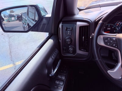 2017 GMC Sierra 1500 Crew Cab Short Box 4-Wheel Drive Denali