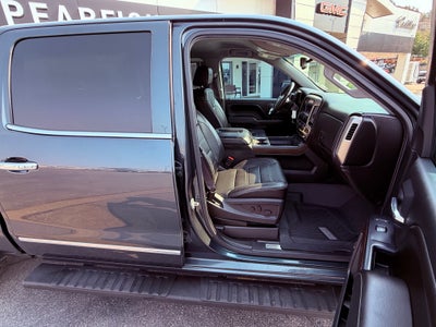 2017 GMC Sierra 1500 Crew Cab Short Box 4-Wheel Drive Denali