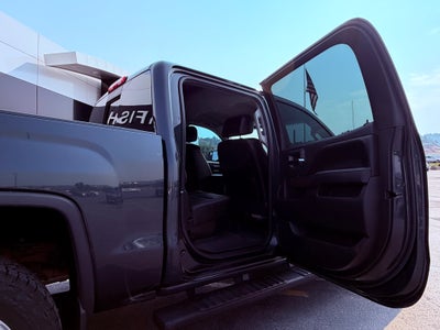 2017 GMC Sierra 1500 Crew Cab Short Box 4-Wheel Drive Denali