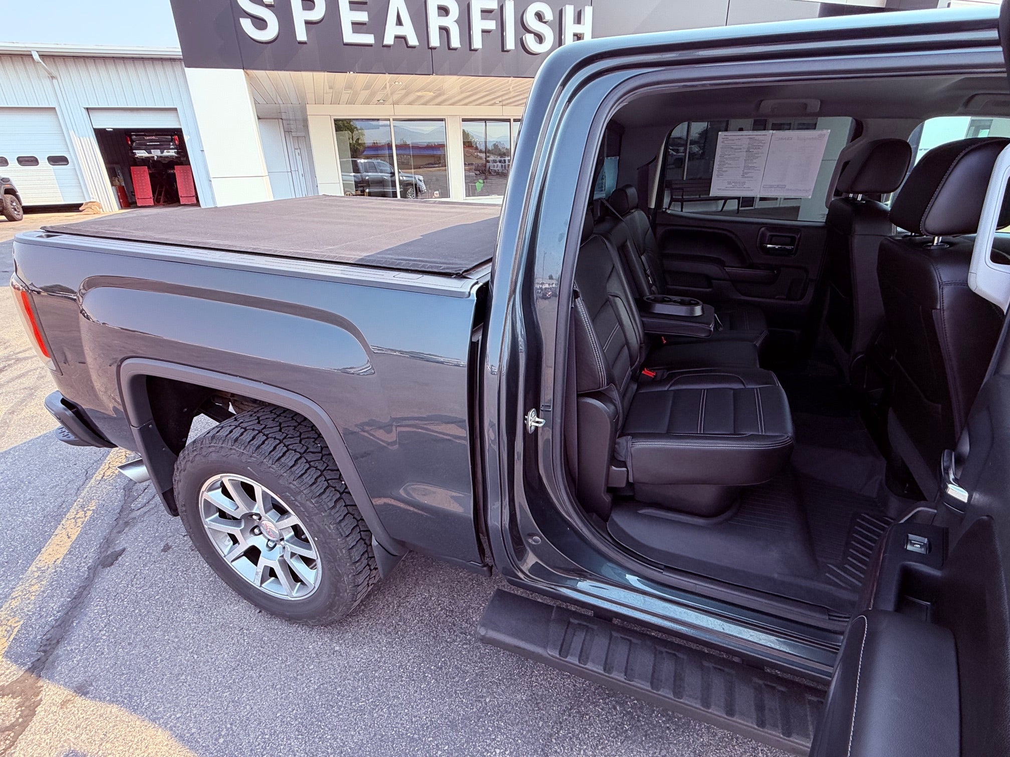 2017 GMC Sierra 1500 Crew Cab Short Box 4-Wheel Drive Denali