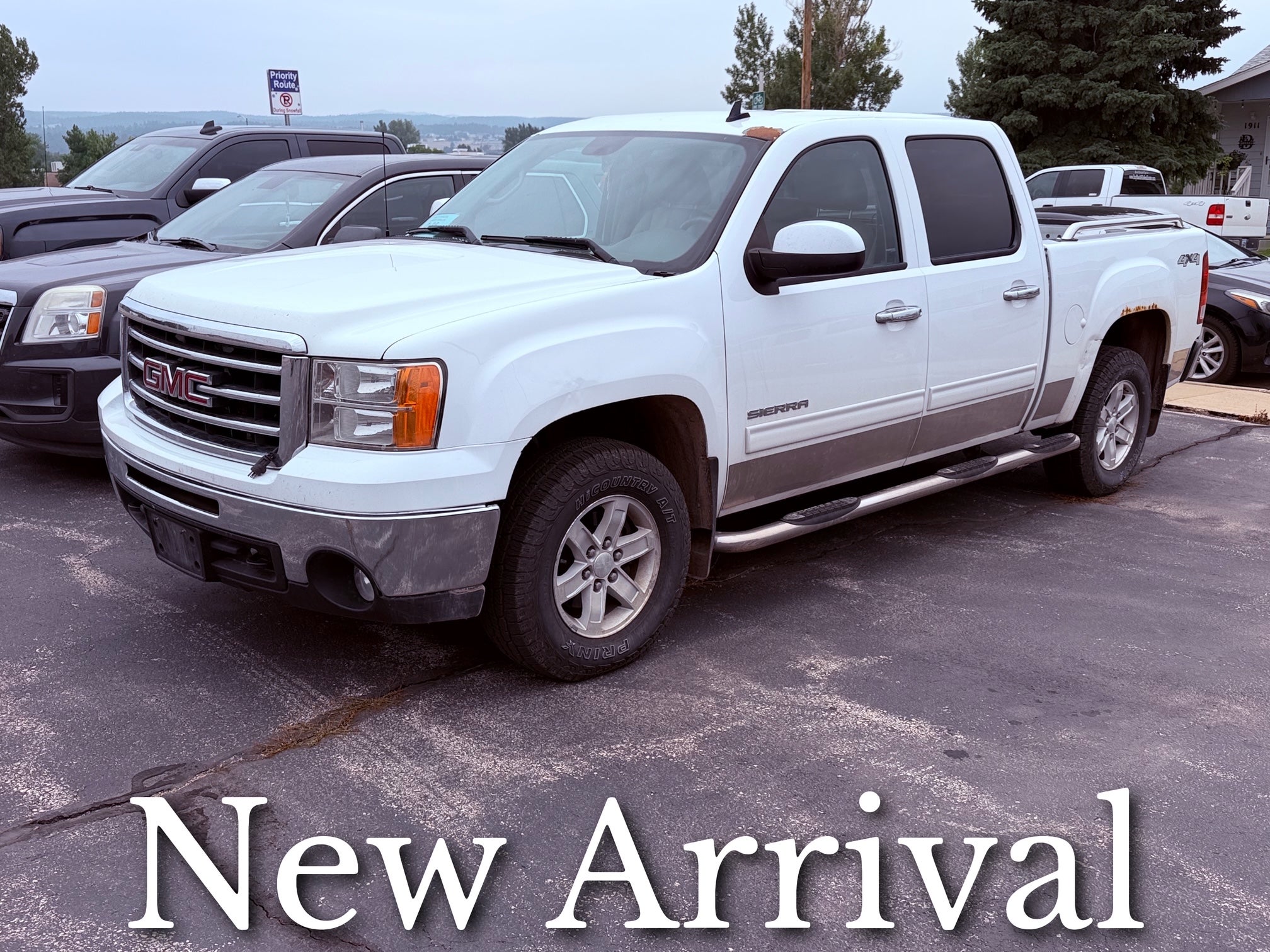 2012 GMC Sierra 1500 Crew Cab Short Box 4-Wheel Drive SLT