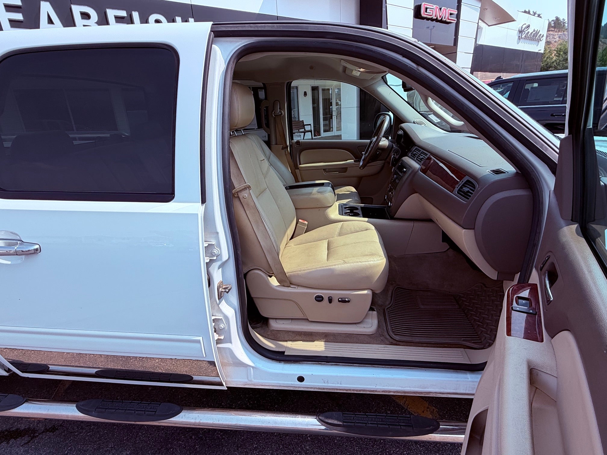 2012 GMC Sierra 1500 Crew Cab Short Box 4-Wheel Drive SLT