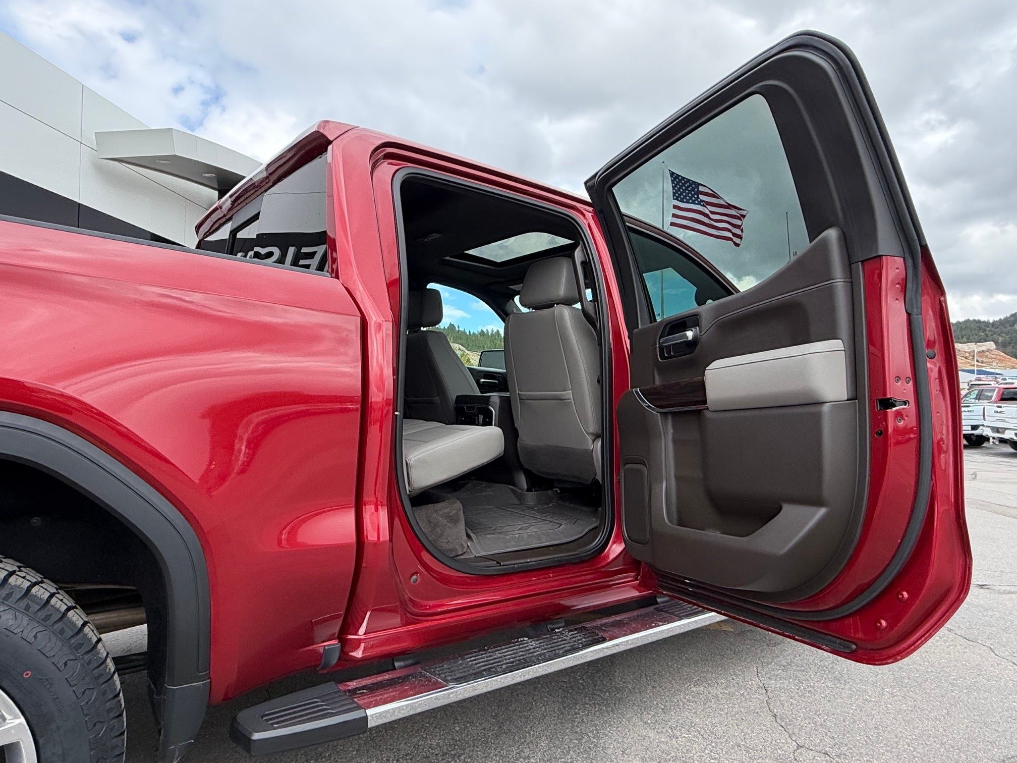 2019 GMC Sierra 1500 SLT